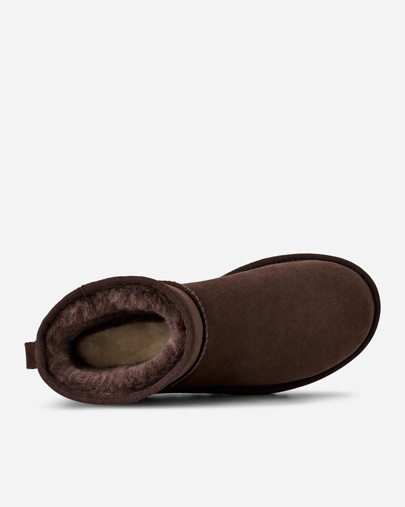 UGG naisten kengät Classic Mini II, tummanruskea, tummanruskeat nilkkurit, pyöristetty kärki ja pehmeä villavuori.