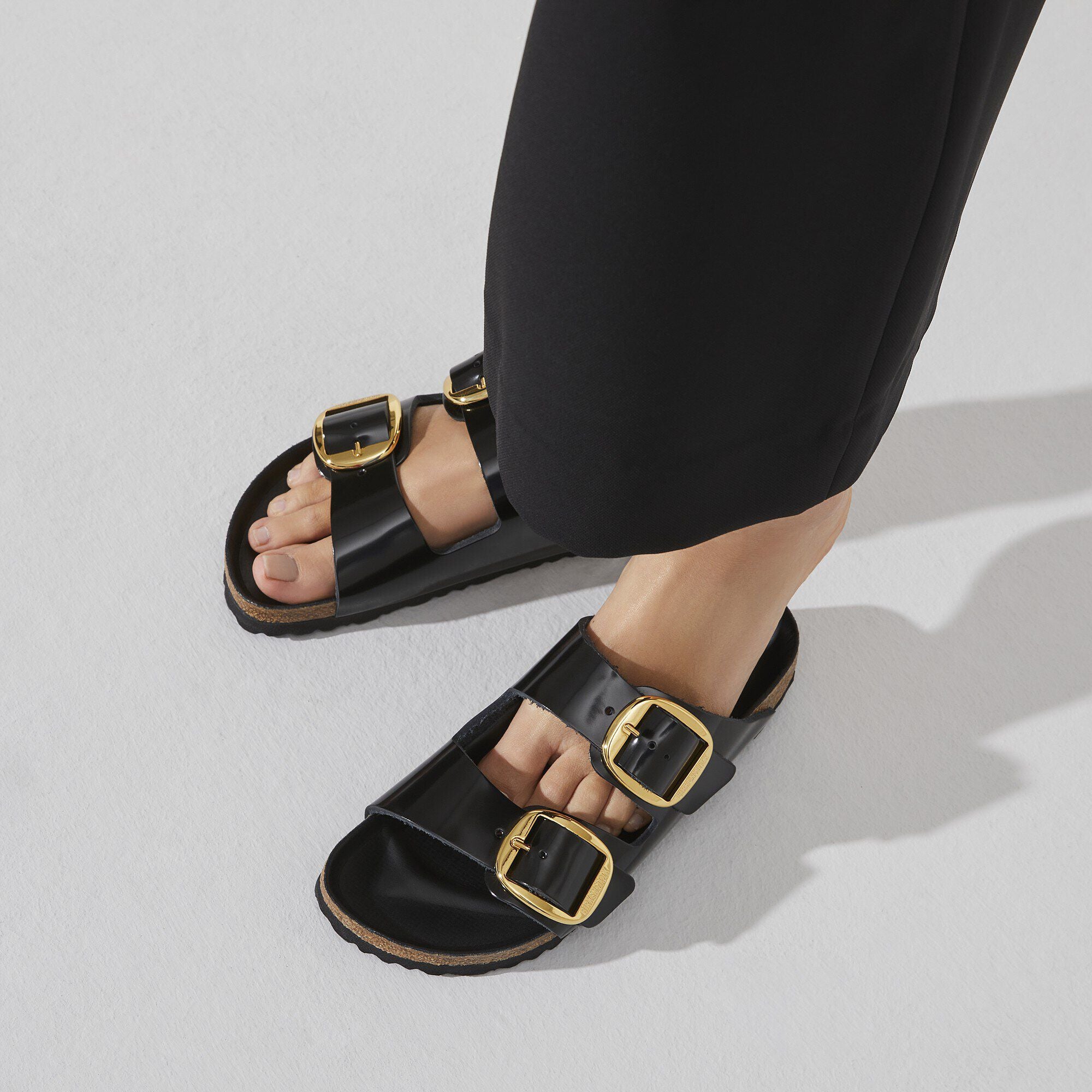 Birkenstock naisten sandaalit Arizona Big Buckle Leather Patent, musta