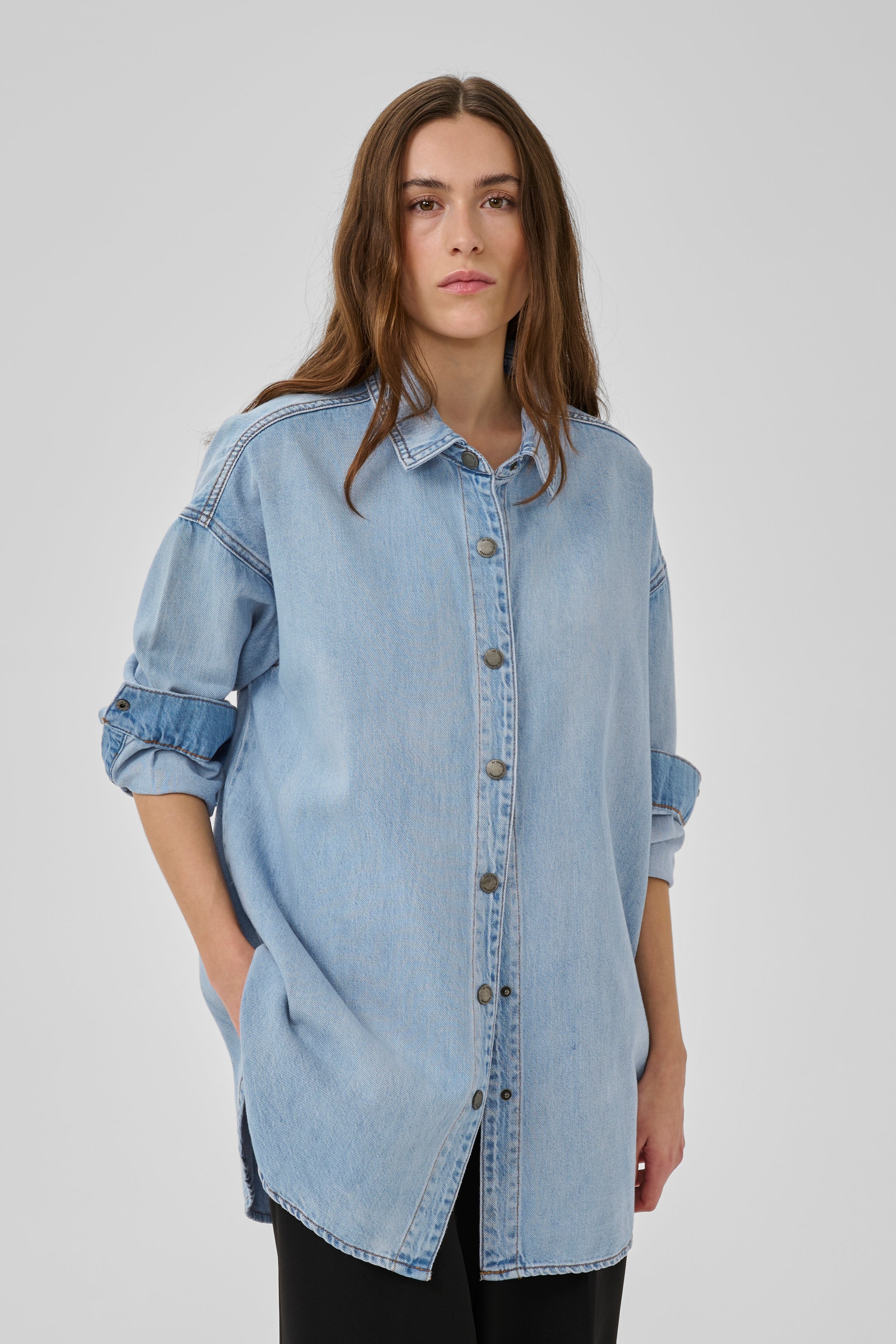 My Essential Wardrobe naisten farkkupaita HilmaMW 171 Shirt, vaaleansininen