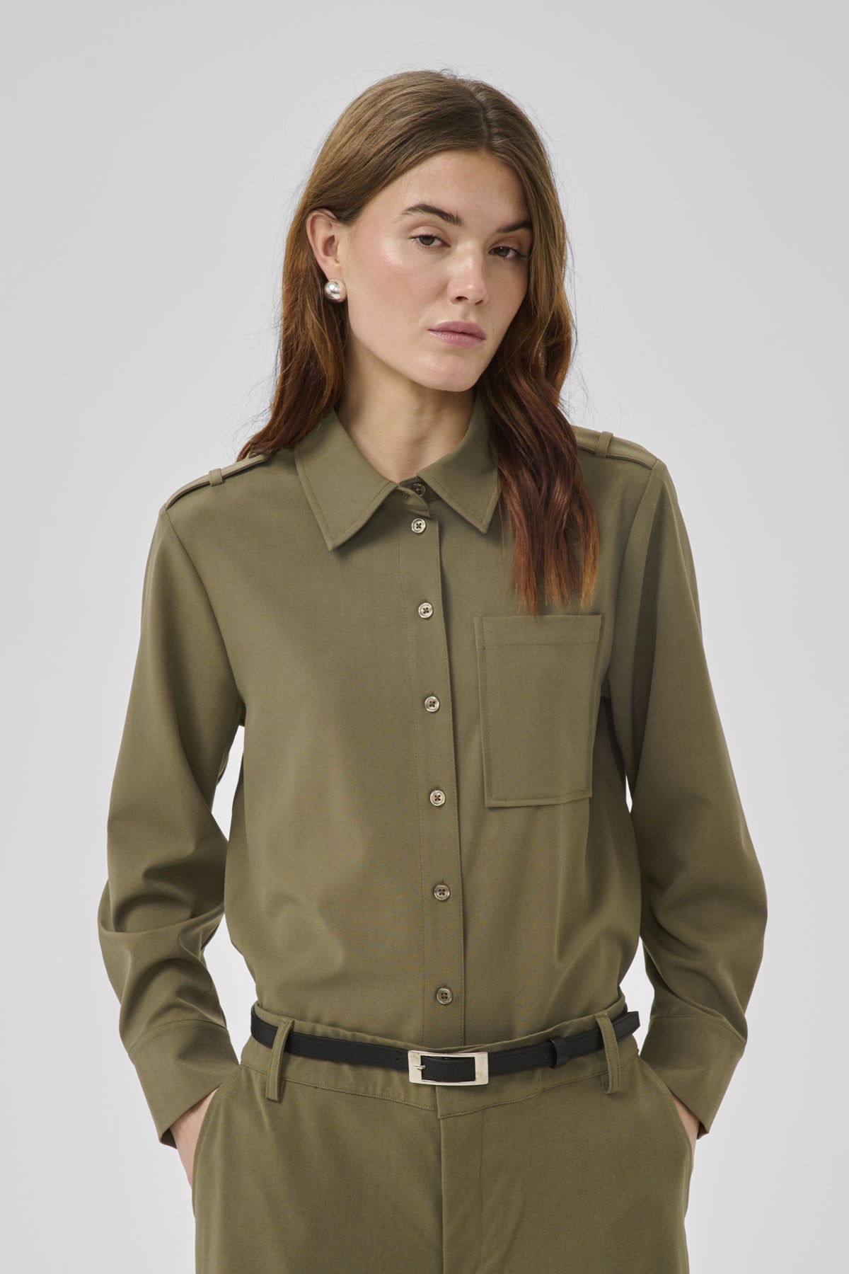 My Essential Wardrobe naisten paitapusero MWHace Short Shirt, tummanvihreä