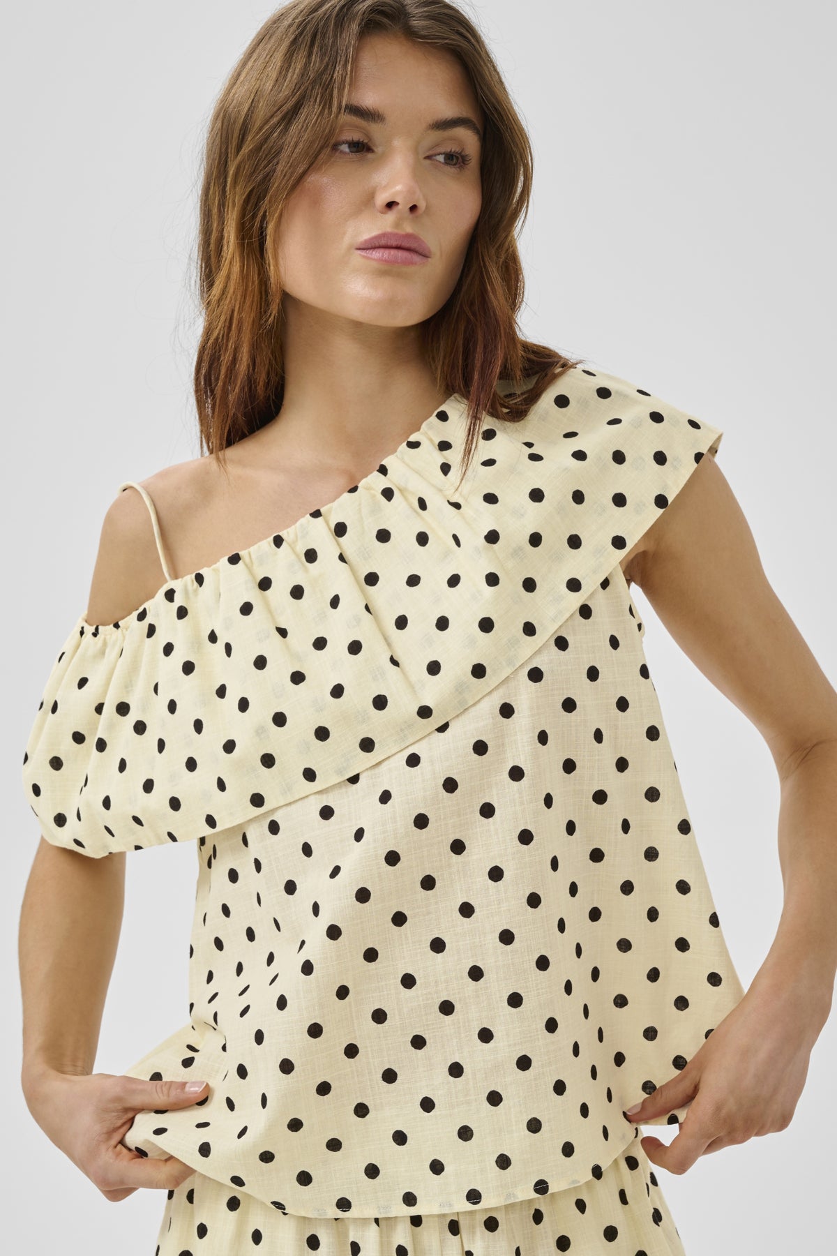 My Essential Wardrobe naisten pusero Nada Florence Blouse, keltainen kuosi