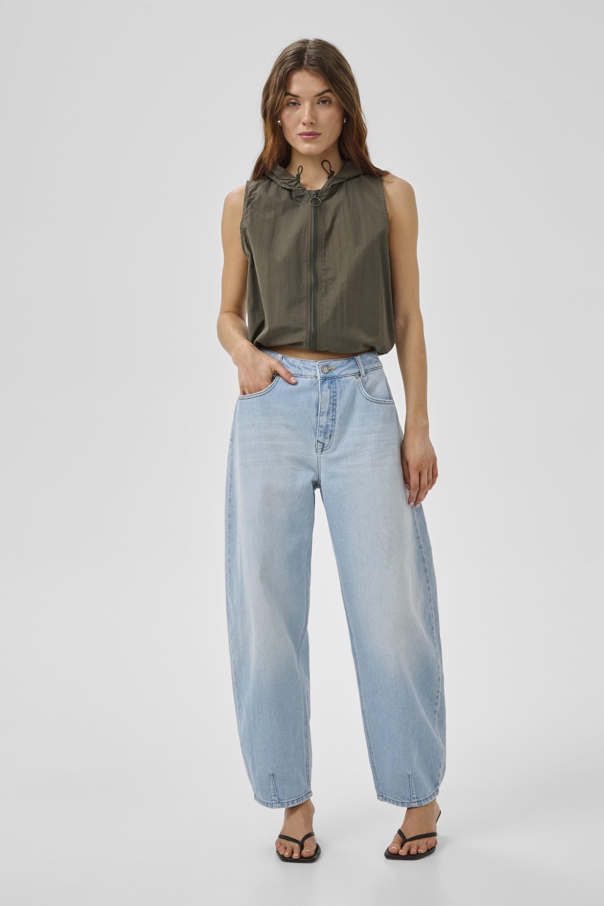 My Essential Wardrobe naisten farkut LucyMW Loose Barrel, vaaleansininen