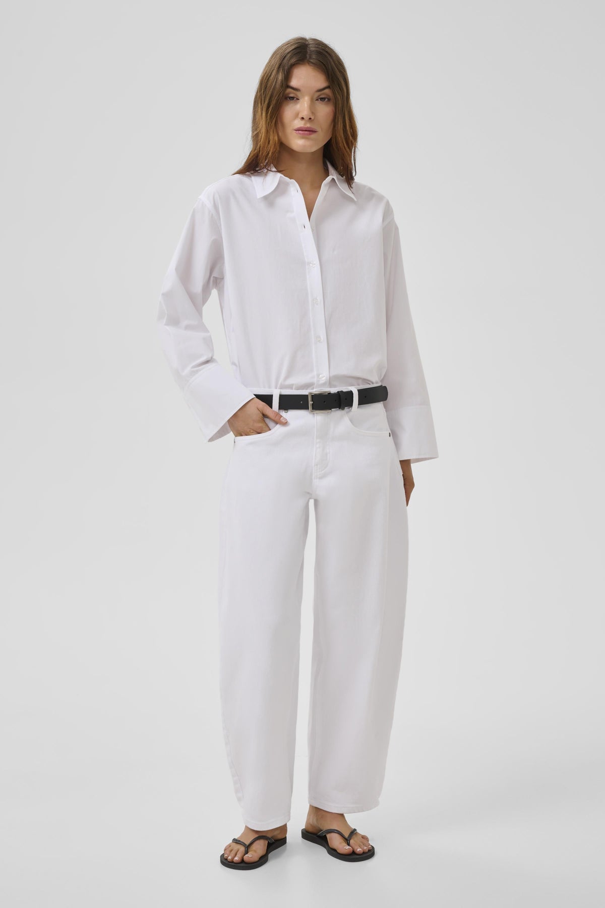 My Essential Wardrobe naisten farkut Barrel Hottie 157, valkoinen