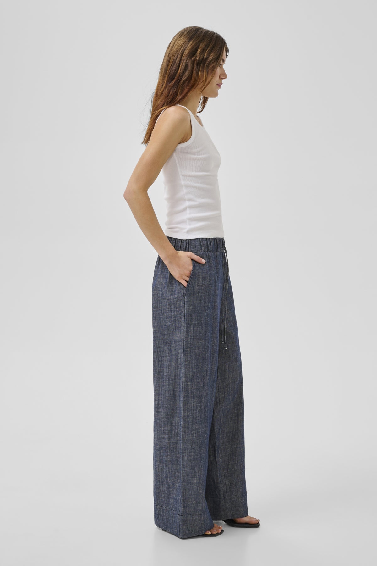 My Essential Wardrobe naisten housut Dazzie Dias Pant, tummansininen