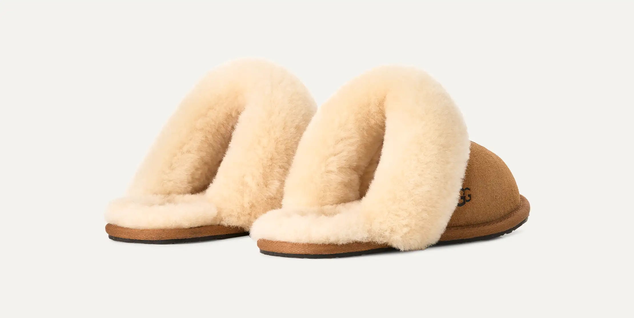 UGG tossut W Scuffette II, kaakaonruskea