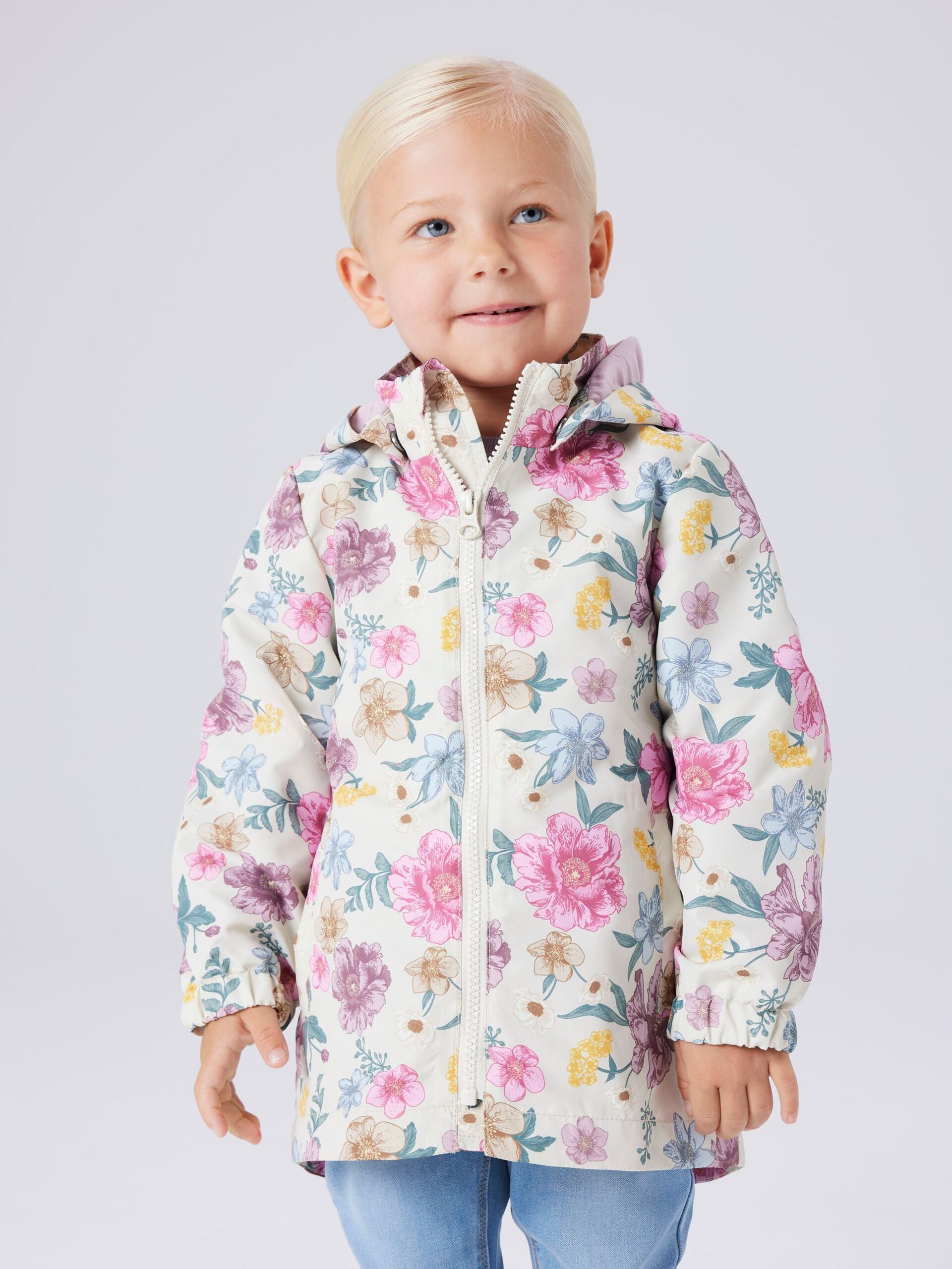 Name It lasten välikausitakki NMFMAXI Jacket, värikäs kuosillinen