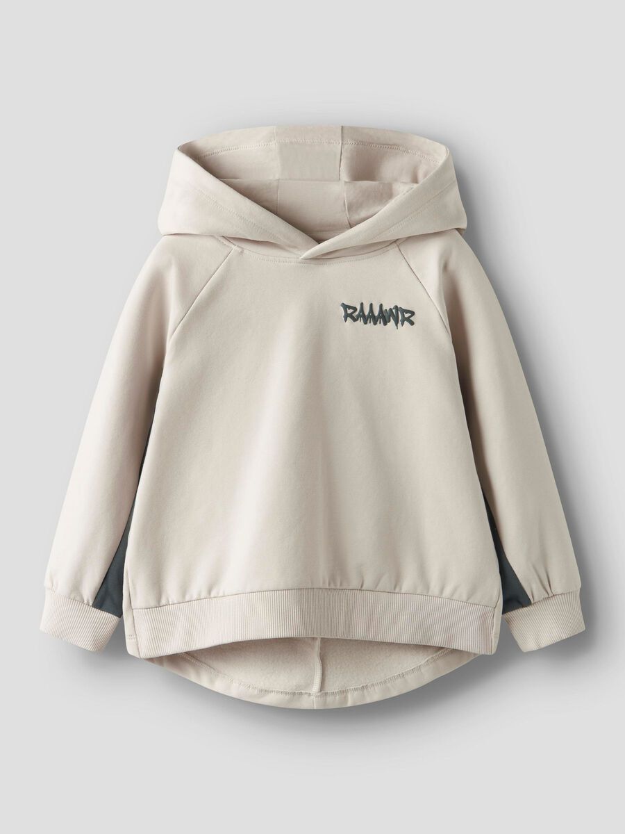 Name It lasten huppari NMMBENTU LS NREG, beige on vaaleanbeige, raglan-hihoilla varustettu hupullinen collegepaidanmalli, jossa on harmaat sivukaitaleet ja etupuolella musta painatus.