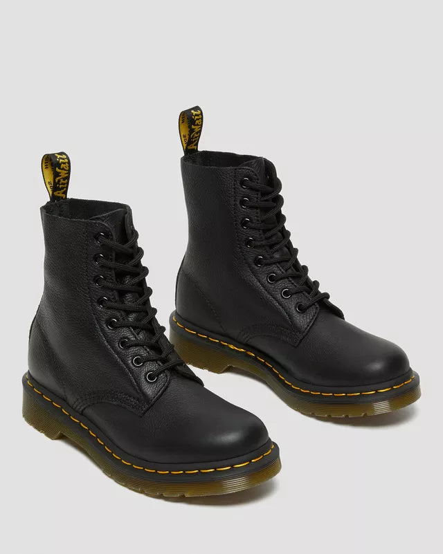 Dr. Martens naisten nauhalliset nilkkurit, 1460 Pascal Virginia, Musta