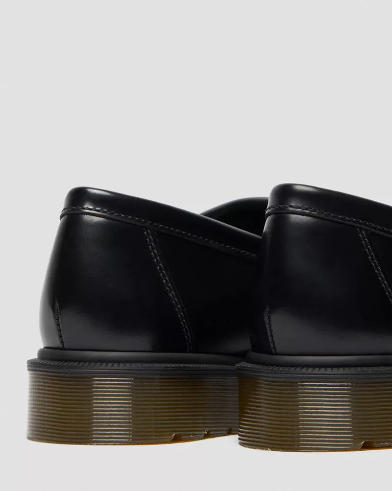 Dr. Martens miesten loaferit Adrian Tassel Loafer, musta