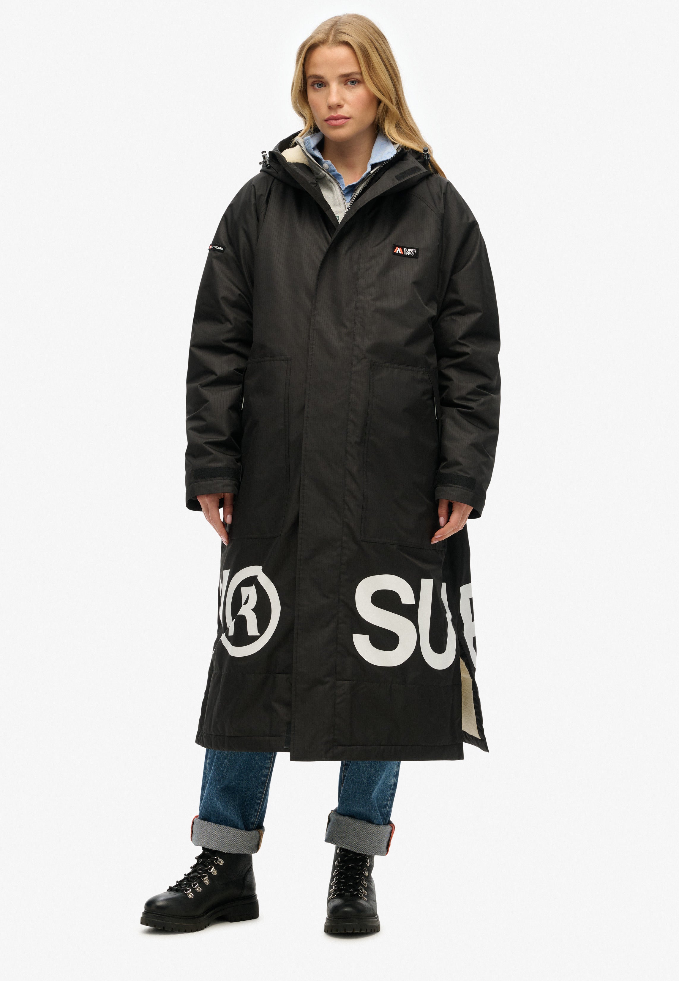 Windbreaker Changing Robe MUSTA
