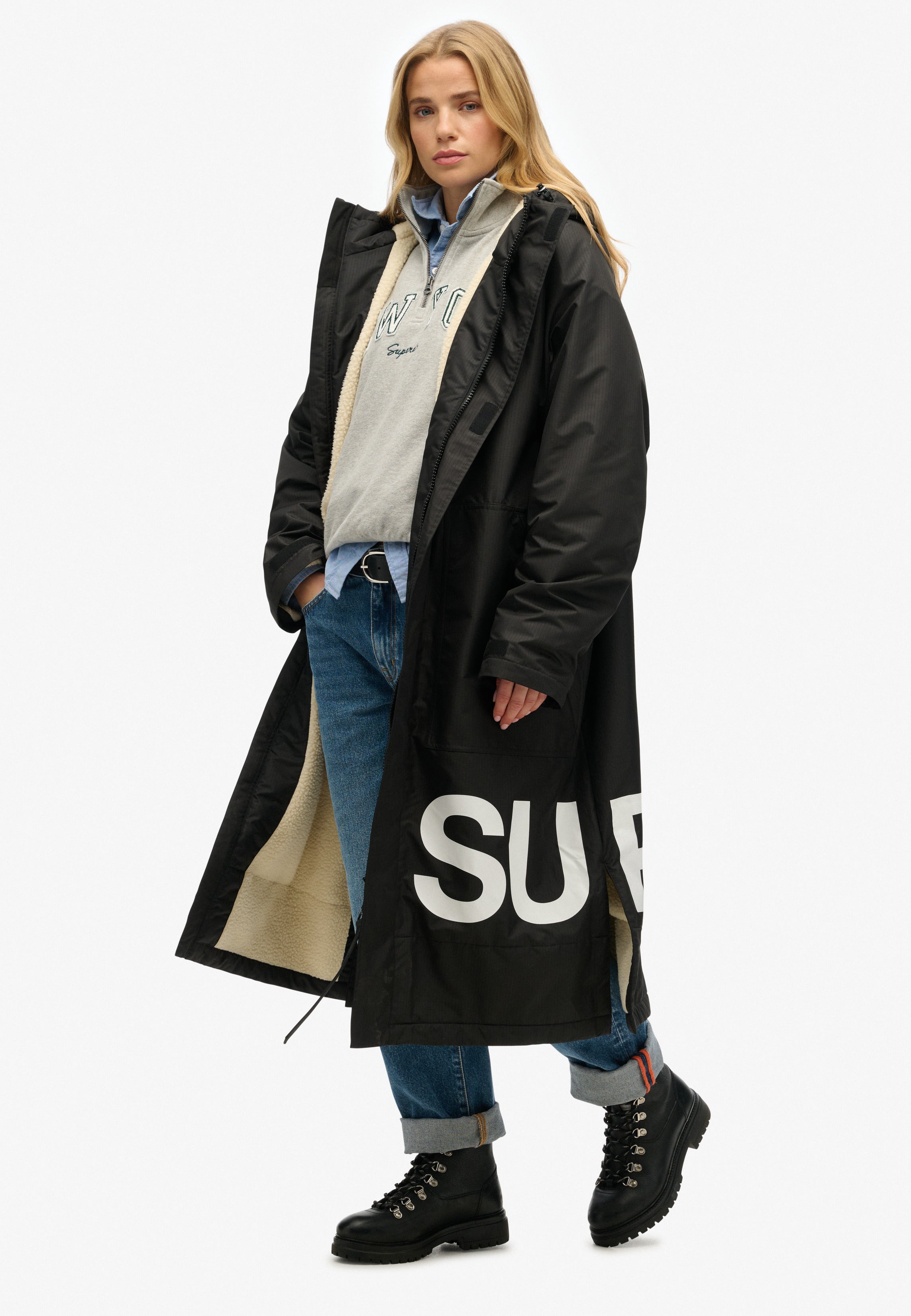 Windbreaker Changing Robe MUSTA