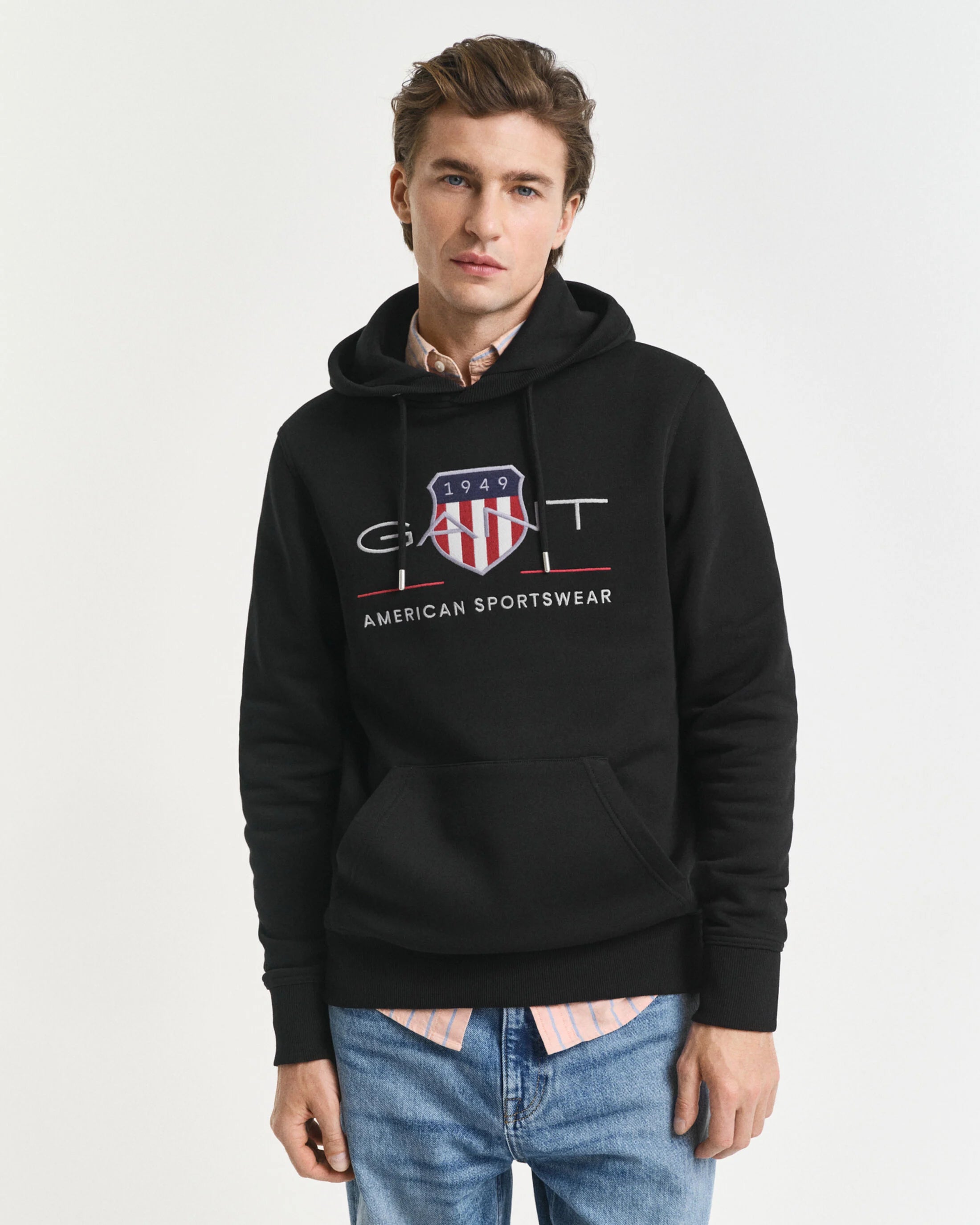 REG ARCHIVE SHIELD HOODIE MUSTA