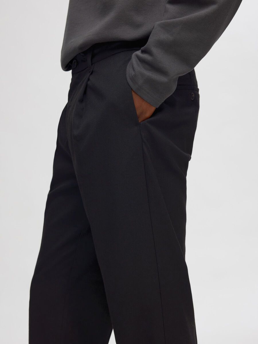 Selected miesten housut, REG TAPRED LEROY PLEAT Musta