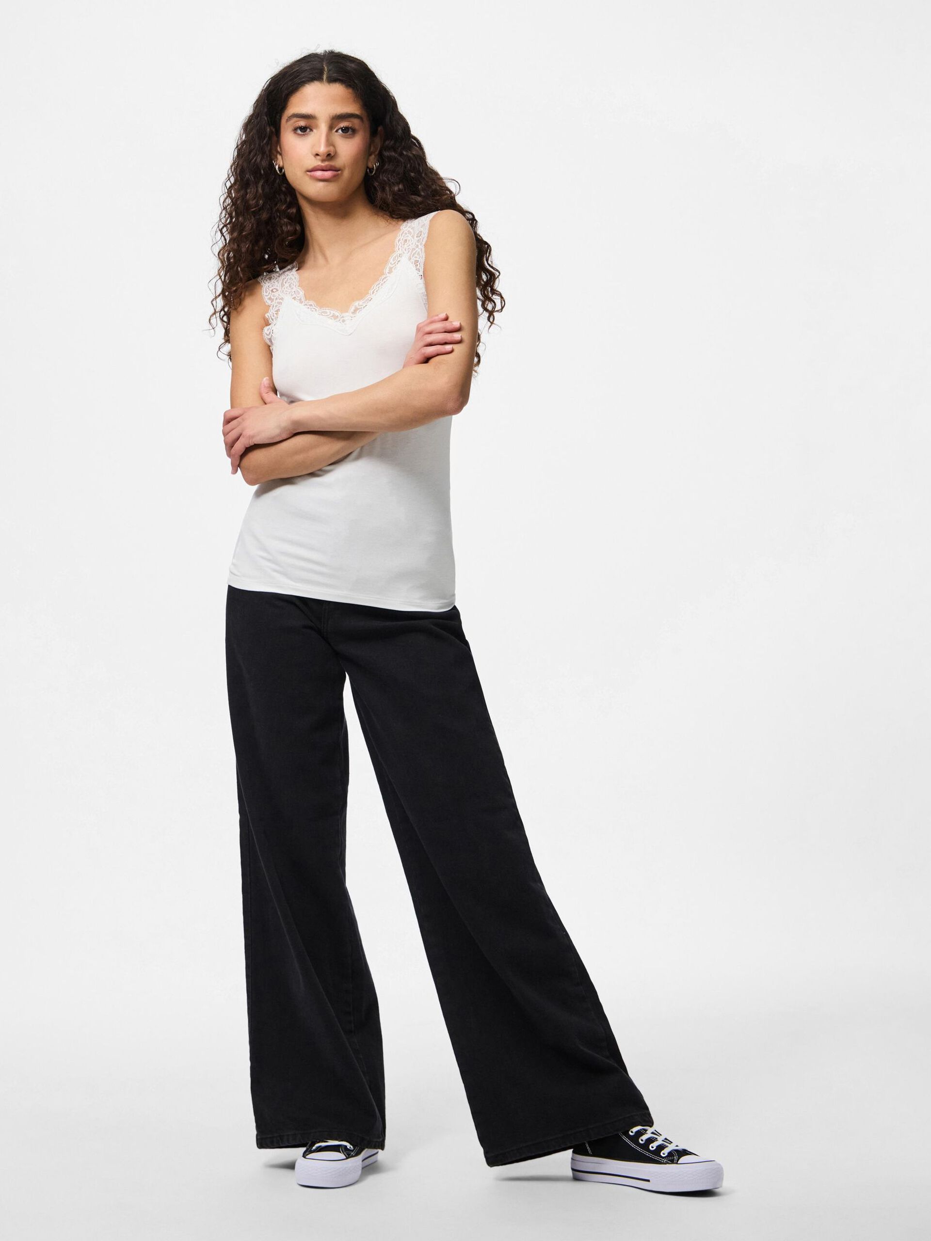 Pieces naisten toppi PCBARBERA LACE TOP JRS NOOS, valkoinen