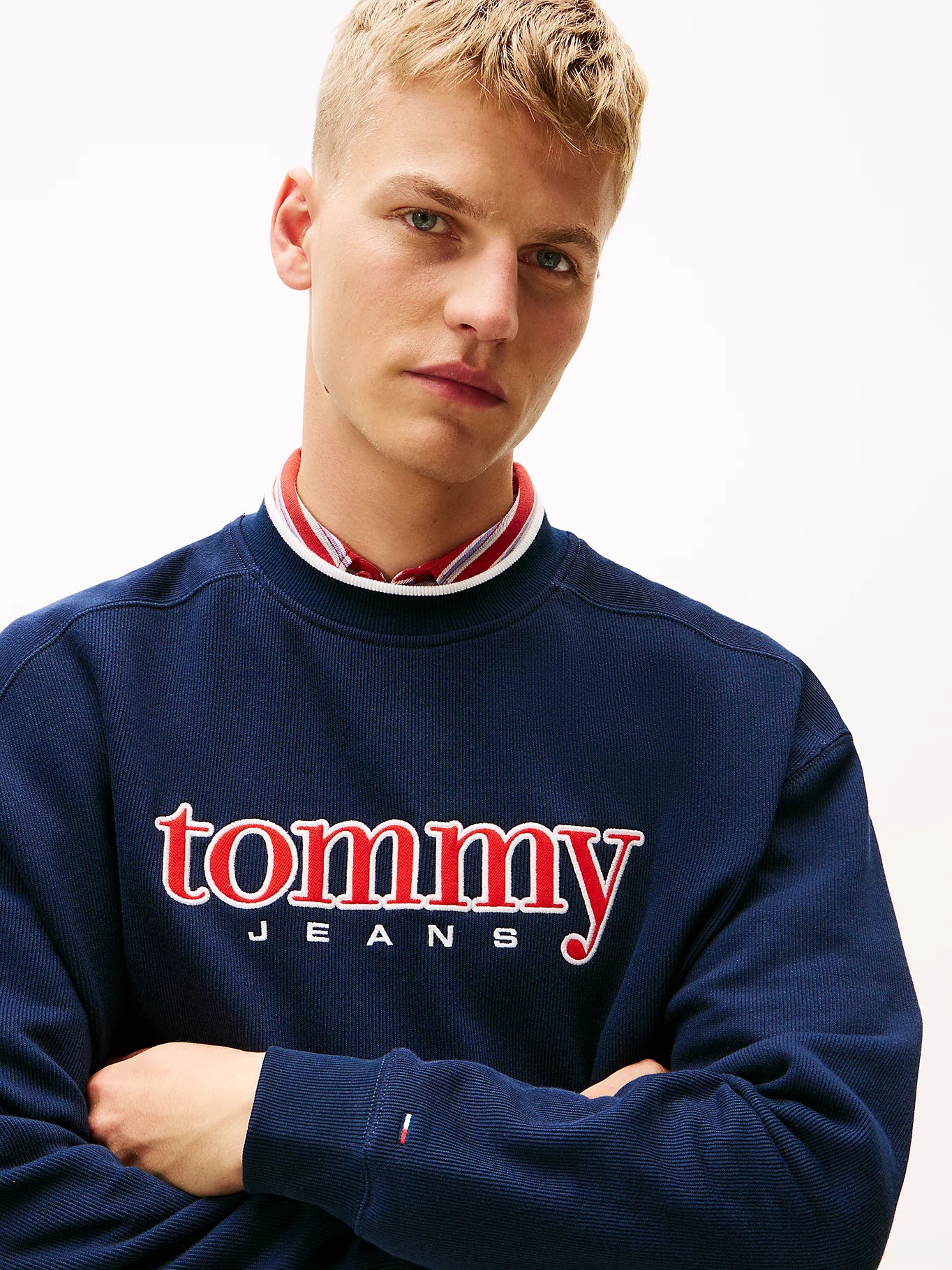 Tommy Jeans miesten collegepaita TJM 90S TEXTURE GRAPHIC CREW, tummansininen