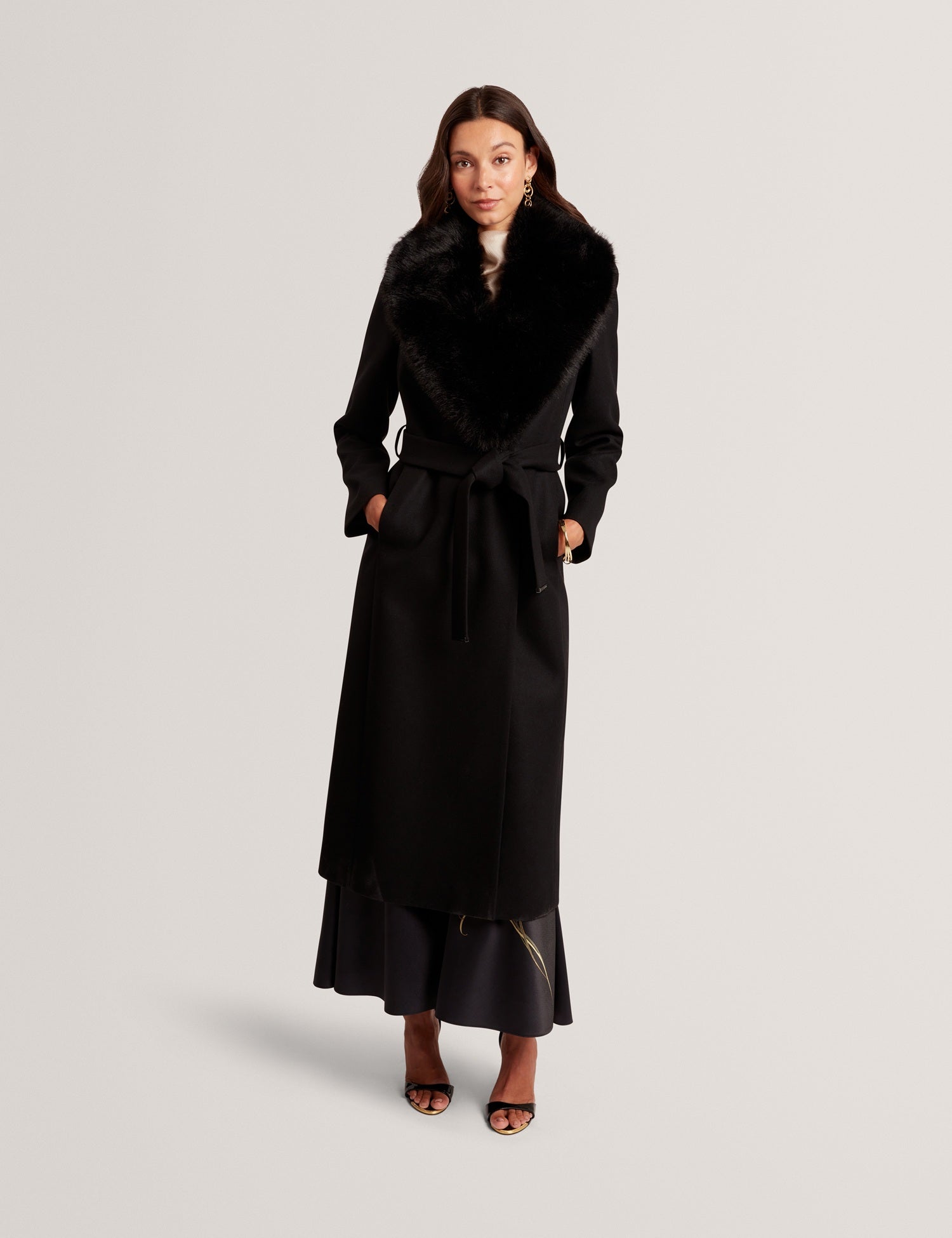 Ted Baker naisten takki MUSEA FAUX FUR BELTED LONG COAT, musta