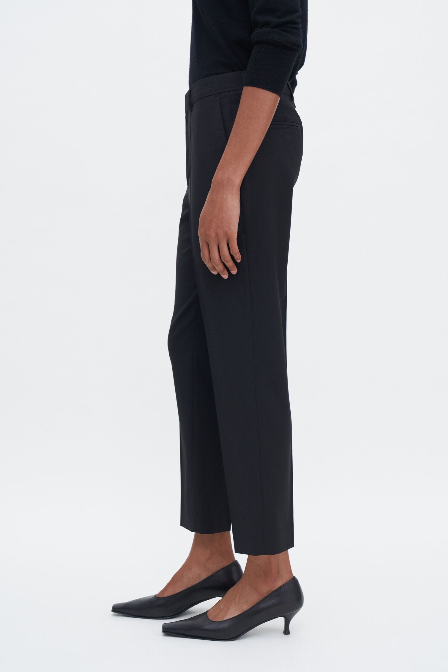 Filippa K naisten housut Emma Cropped Cool Wool Trouser, musta