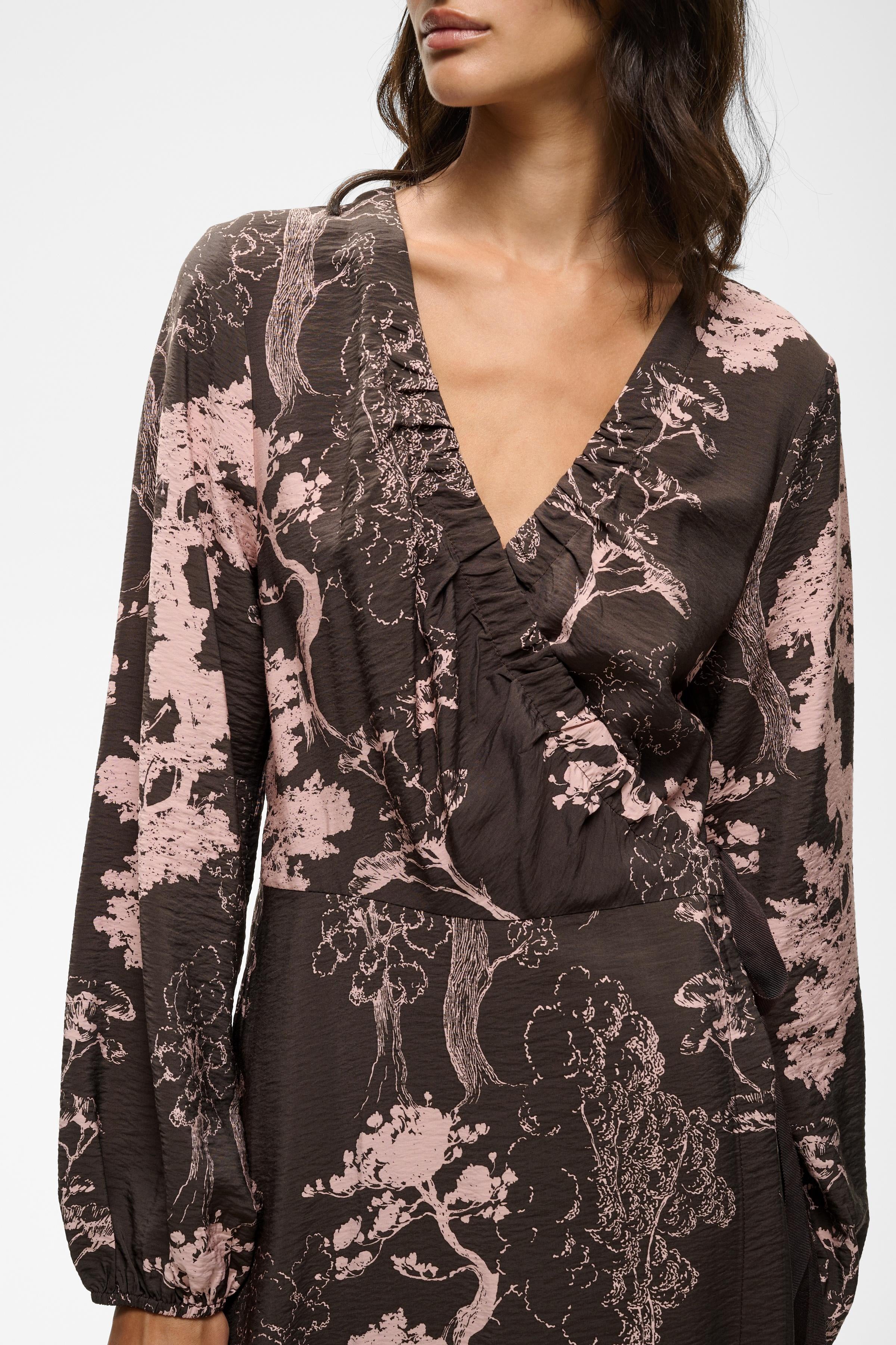 InWear naisten maksimekko MakennaIW Wrap Dress, Brown Tree Garden