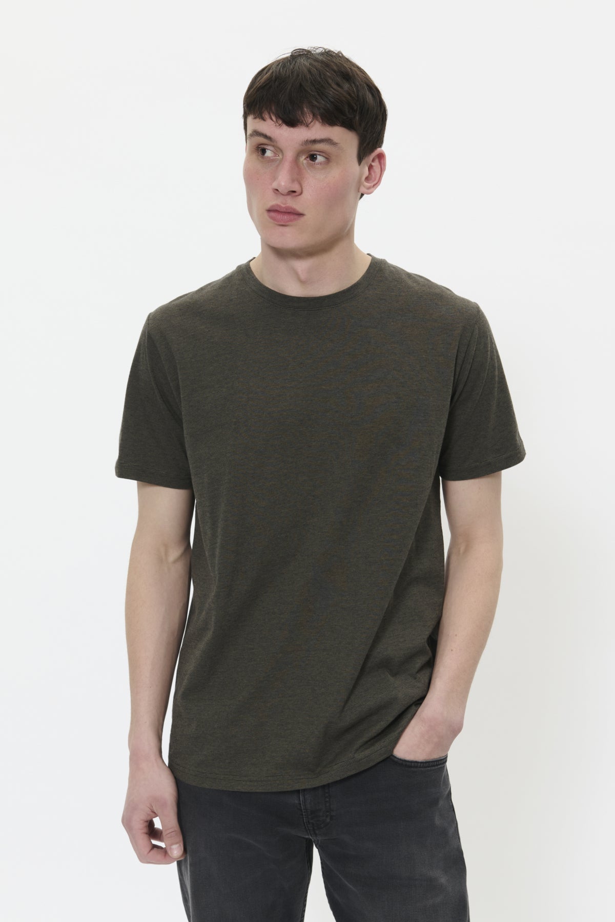 Matinique miesten t-paita Jermane, Olive Night