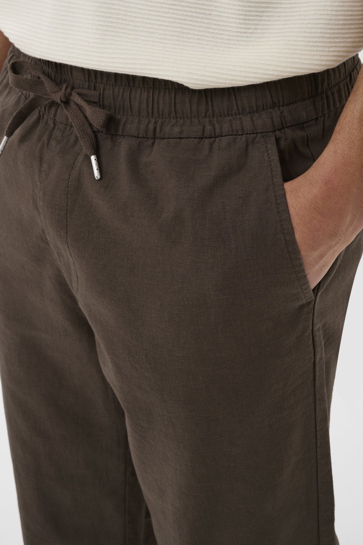 Matinique miesten suorat housut MABarton Wide Trousers, Chocolate Brown