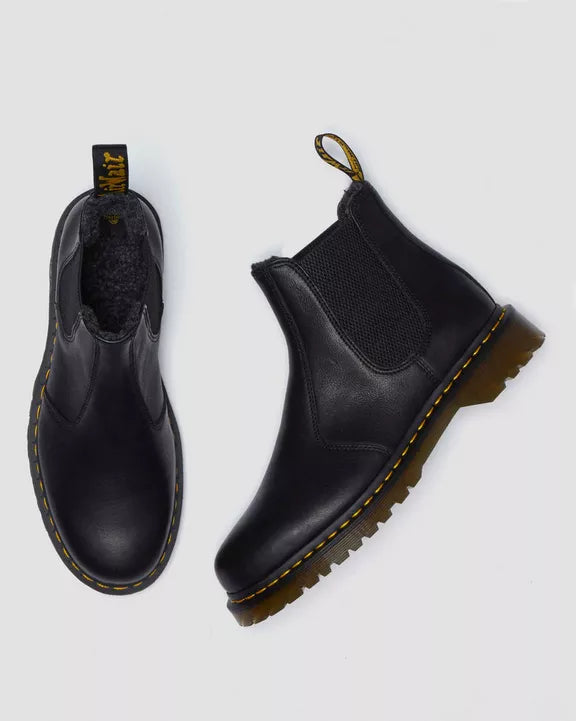 Dr. Martens miesten kengät, 2976 Warm Lined Grizzly Leather Chelsea nilkkurit, Musta