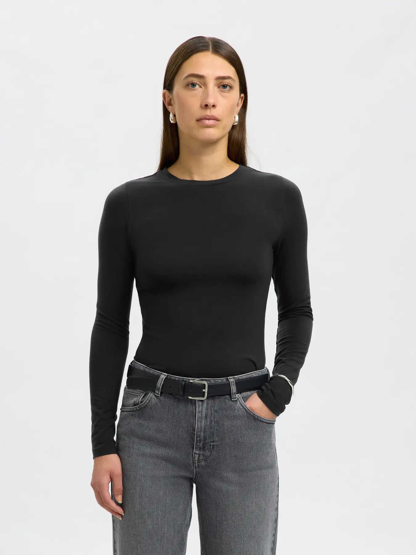 Selected Femme naisten paita SLFMANJA LS O-NECK NOOS, musta