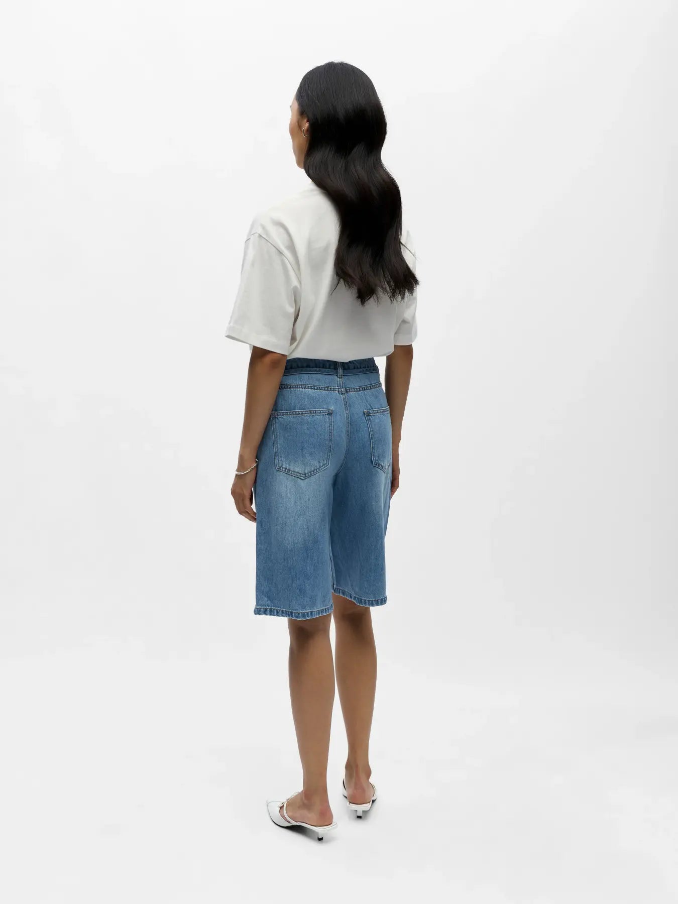 Object naisten farkkushortsit OBJRosie MW Lo Denim Long Shorts Noos, Light Blue Denim