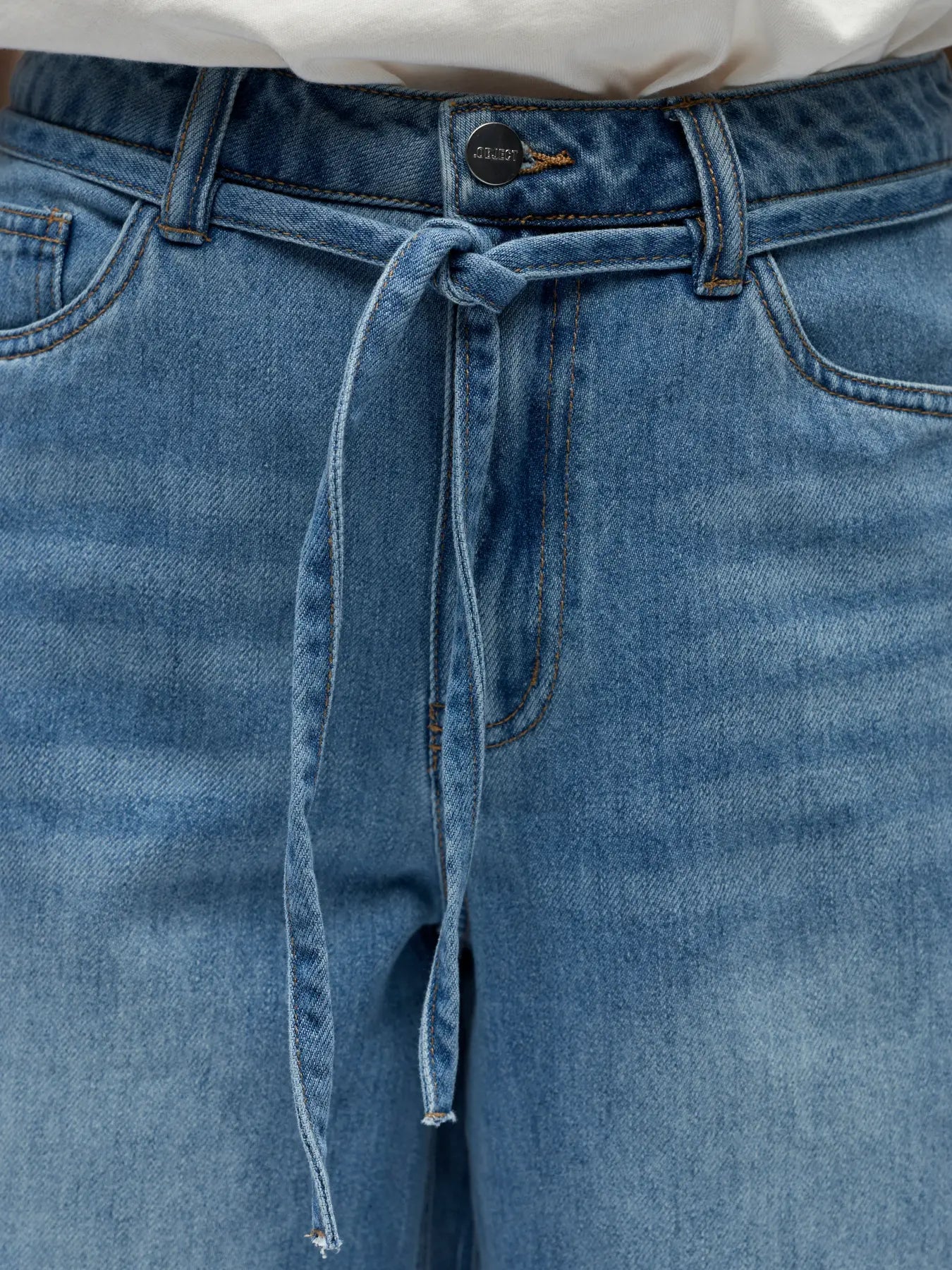 Object naisten farkkushortsit OBJRosie MW Lo Denim Long Shorts Noos, Light Blue Denim