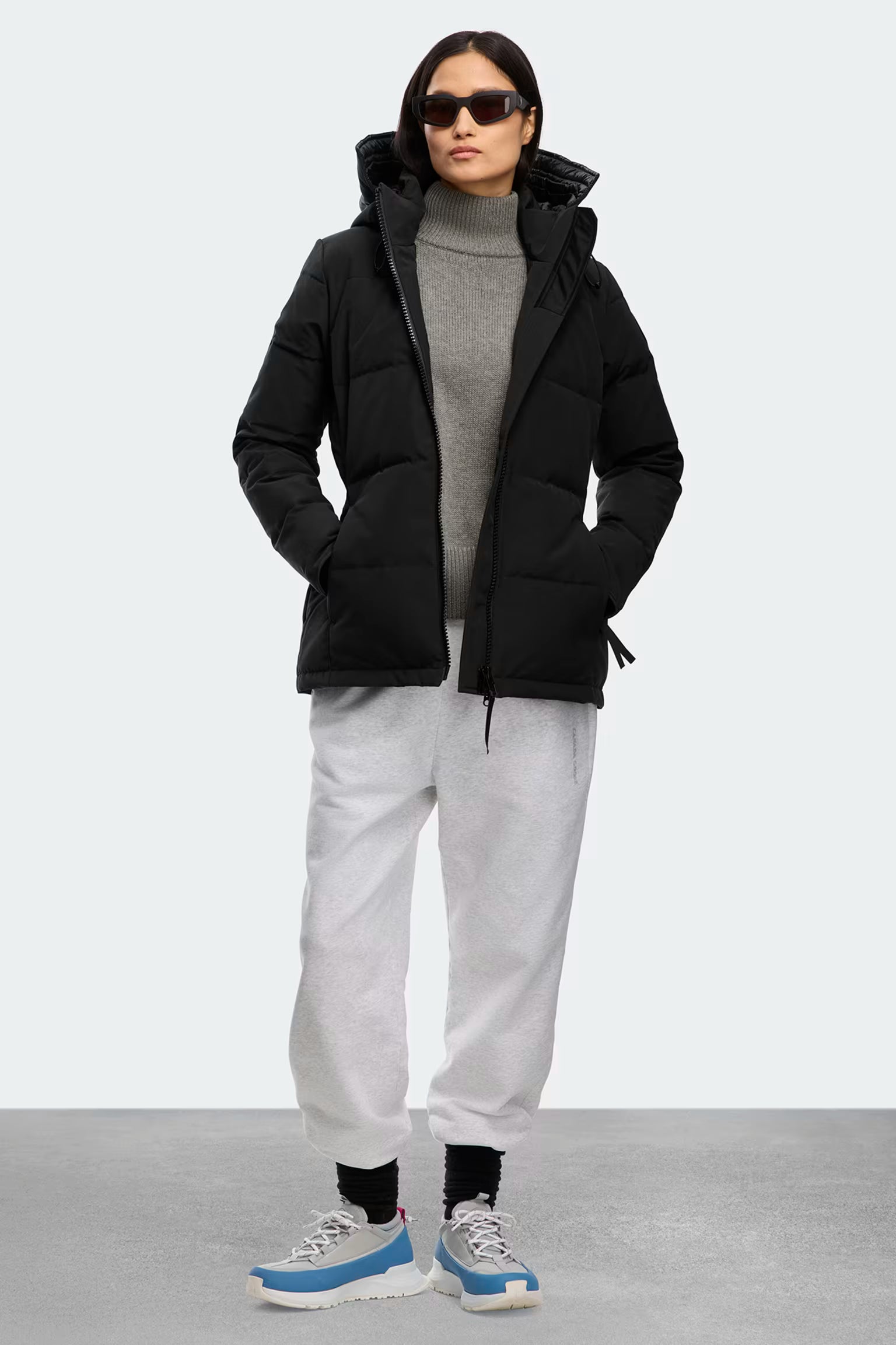 Canada Goose naisten takki Chelsea Parka Black Label, musta