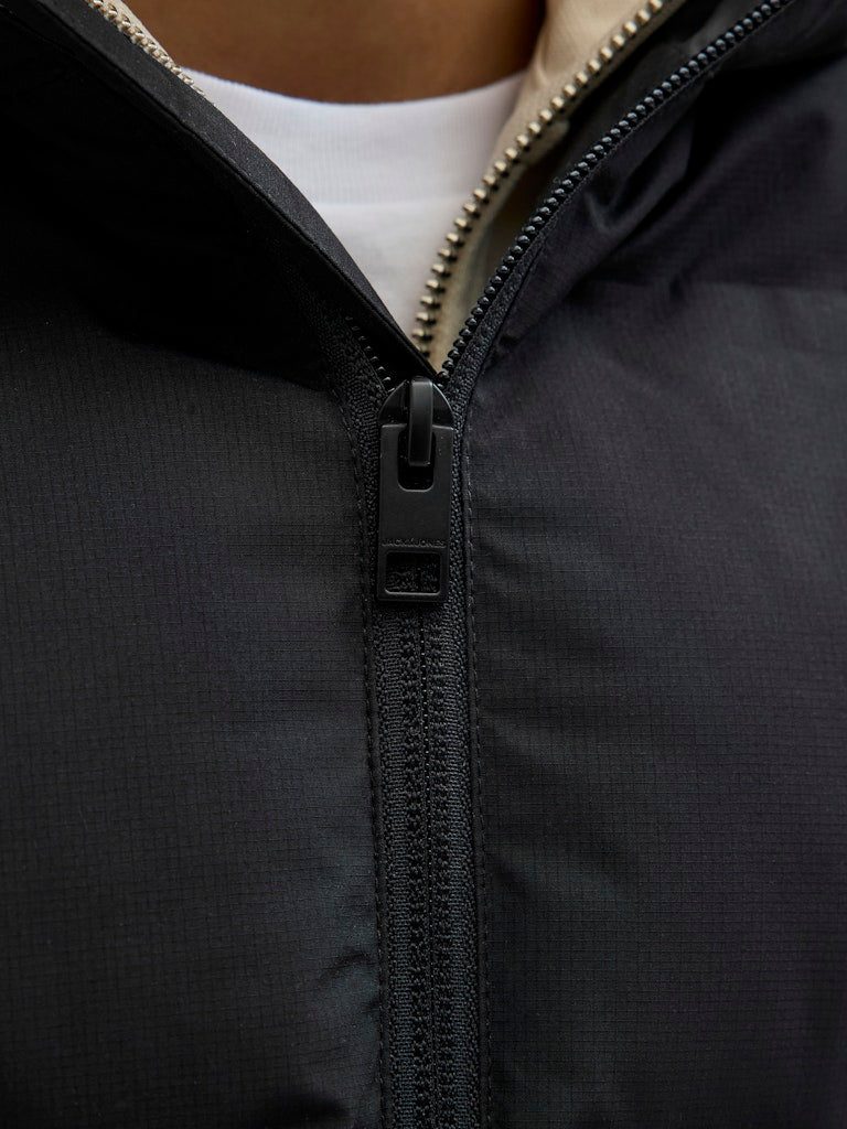 JJESOHO PUFFER HOOD JNR MUSTA