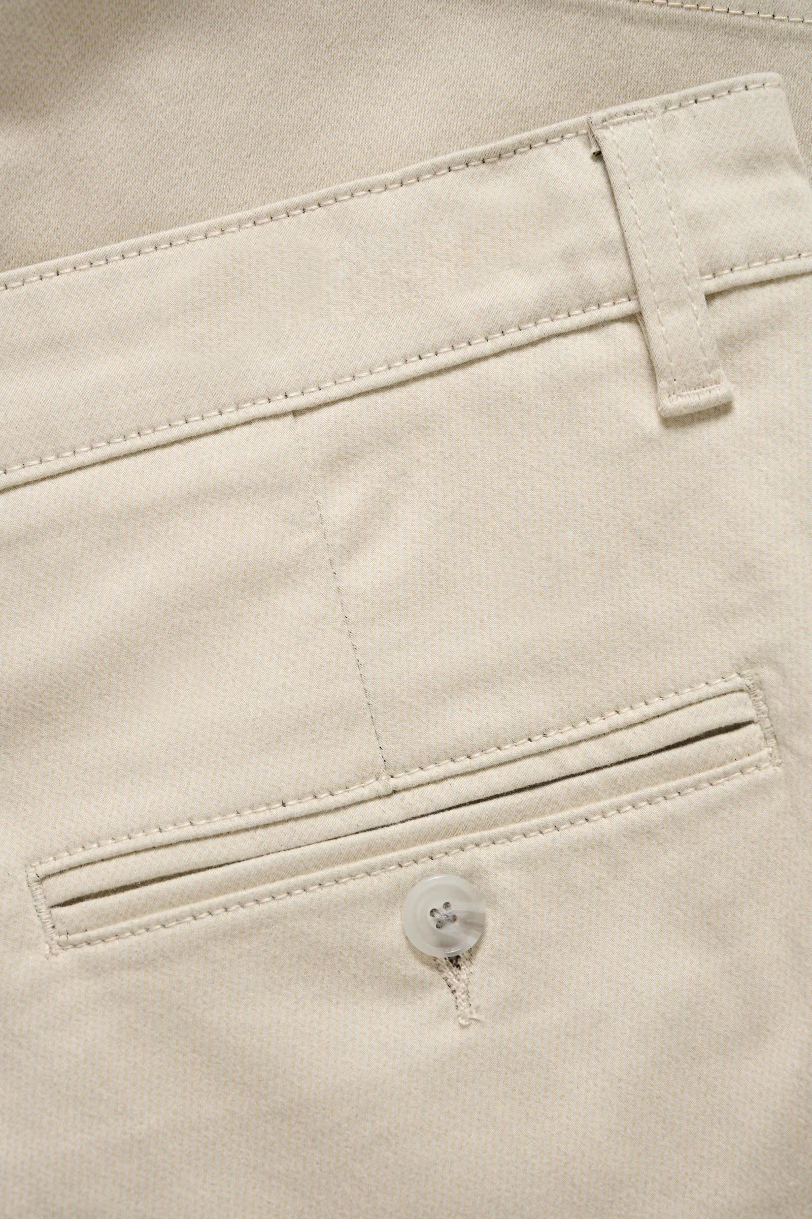 Matinique miesten shortsit Mathomas, Off White