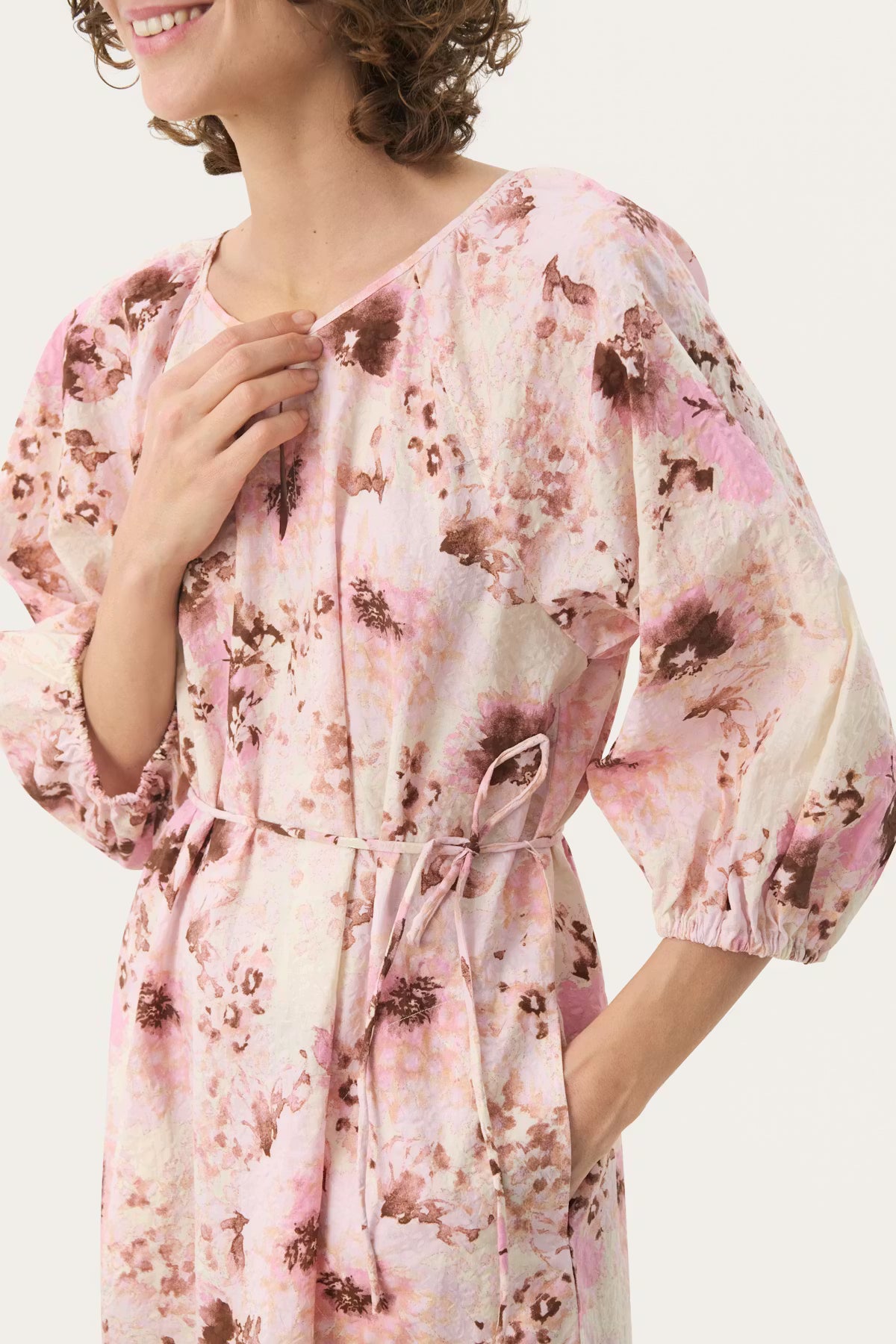 Part Two mekko Reidun, Pink Nectar Scattered Flower