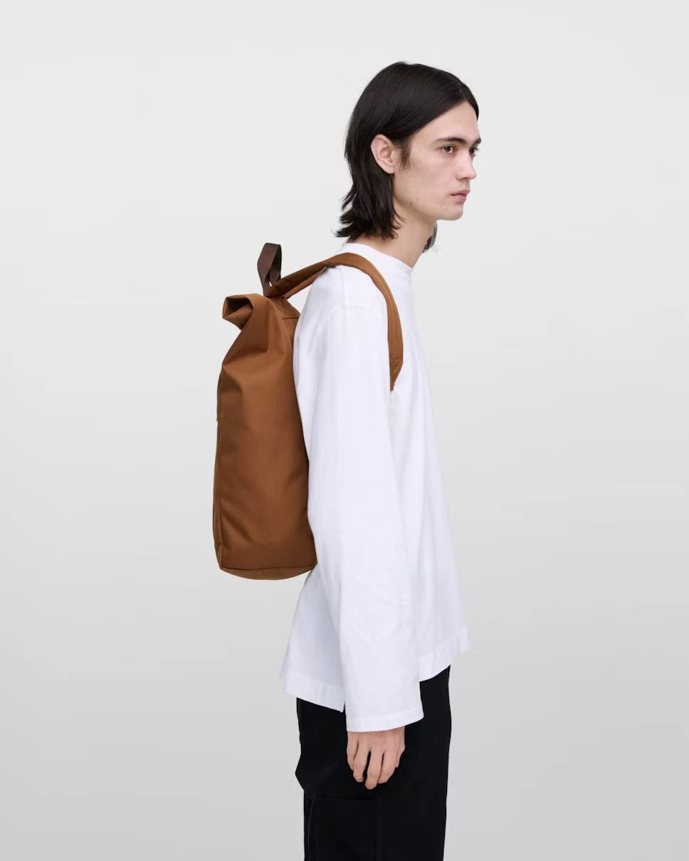 GROUND Rolltop Backpack L KONJAKINRUSKEA