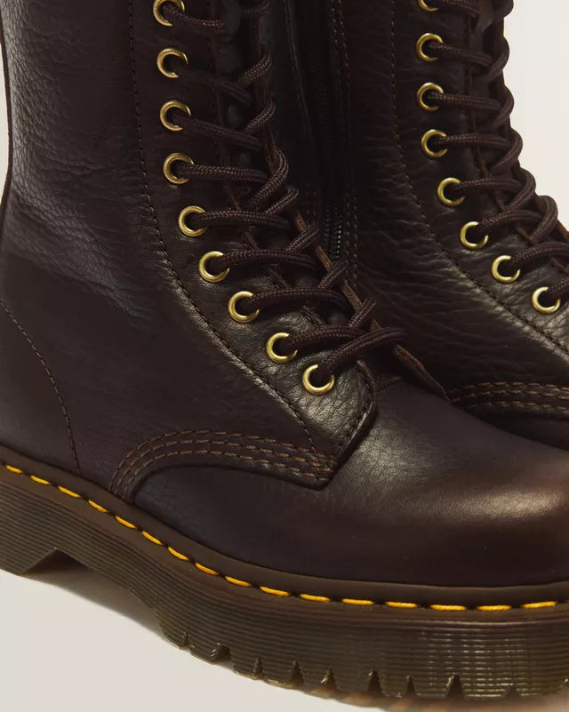 Dr. Martens naisten maiharit 1BB Bex Brown Leather High, tummanruskea