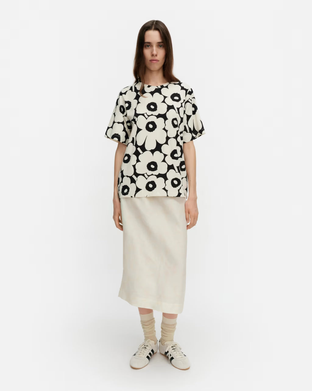 Marimekko naisten t-paita Tunnit Unikko T-paita, mustavalkoinen