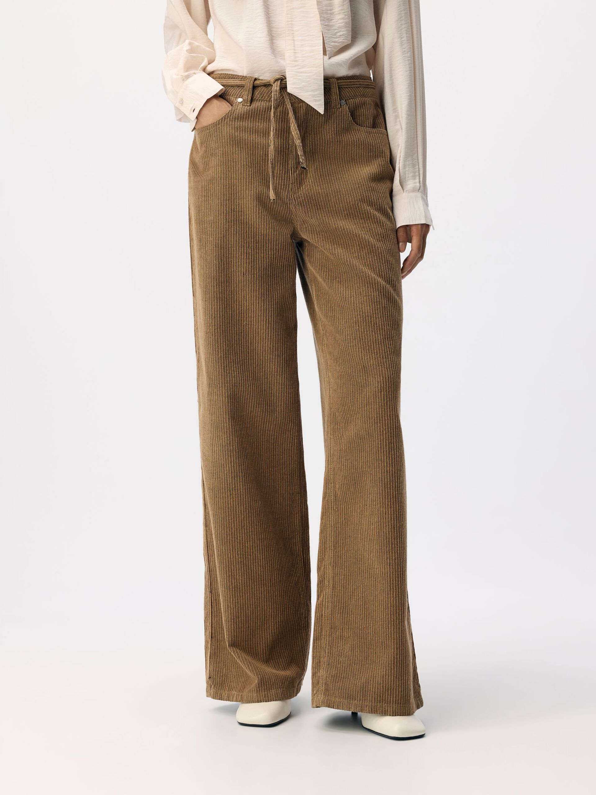 OBJMOJI ALIMA MW WIDE JEANS 141 Tannin
