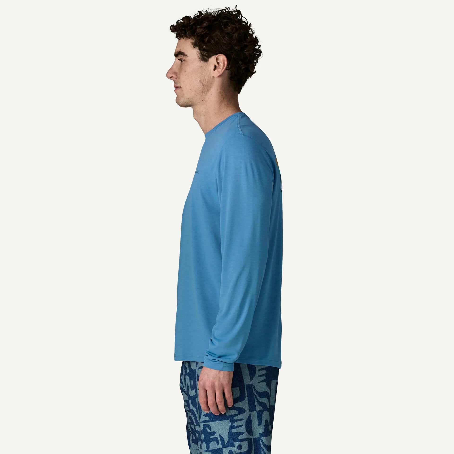 Patagonia miesten pitkähihainen paita M's L/S Cap Cool Daily Shirt - Boardshor, keskisininen