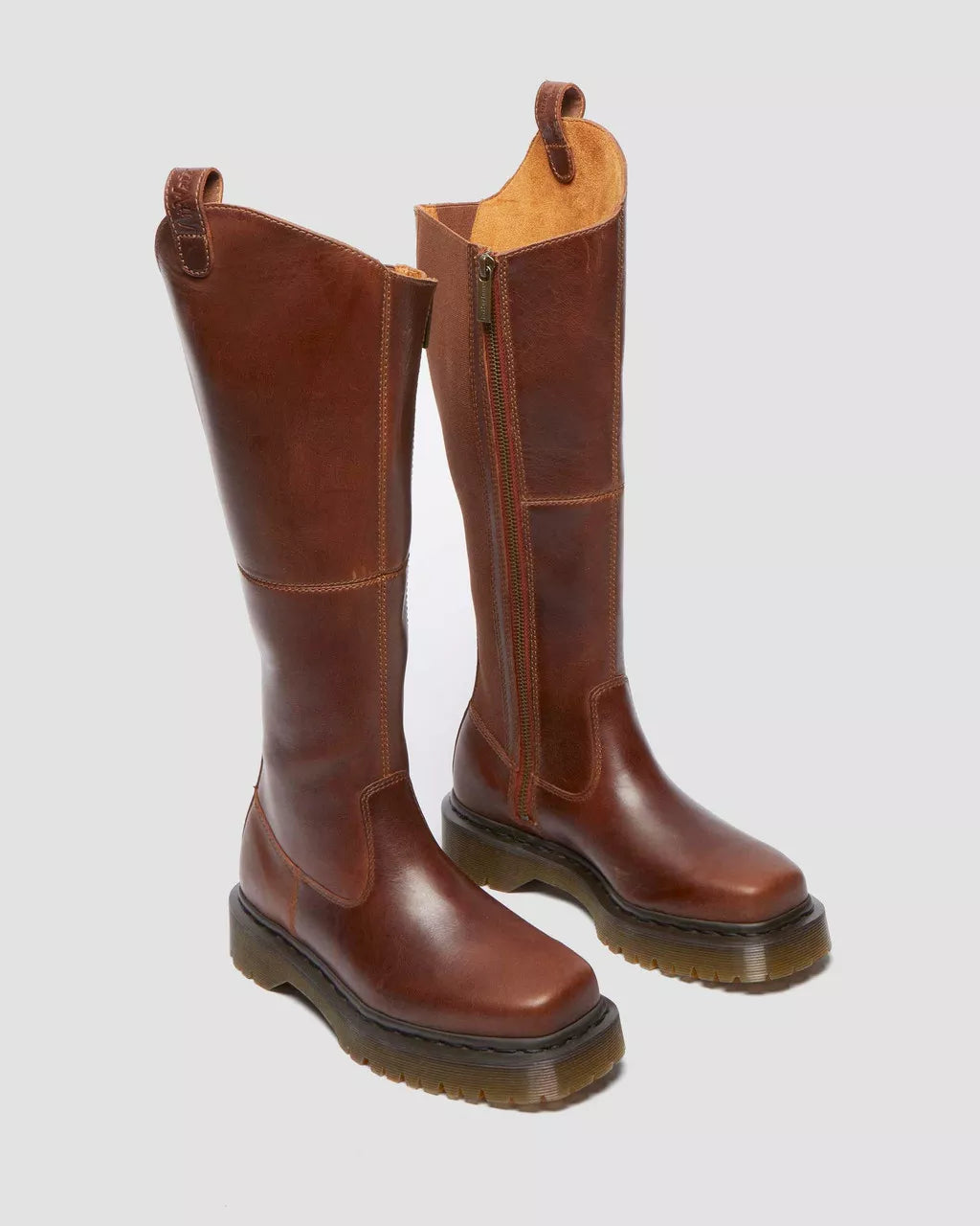 Dr. Martens naisten kengät Amaayah Hi, konjakinruskea