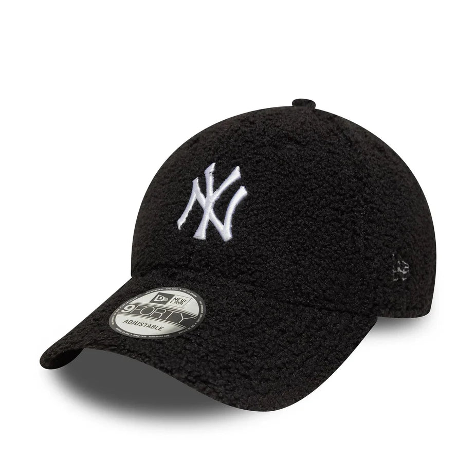 New Era unisex lippis WINTER BORG 9FORTY® NEW YORK YANKEES, musta