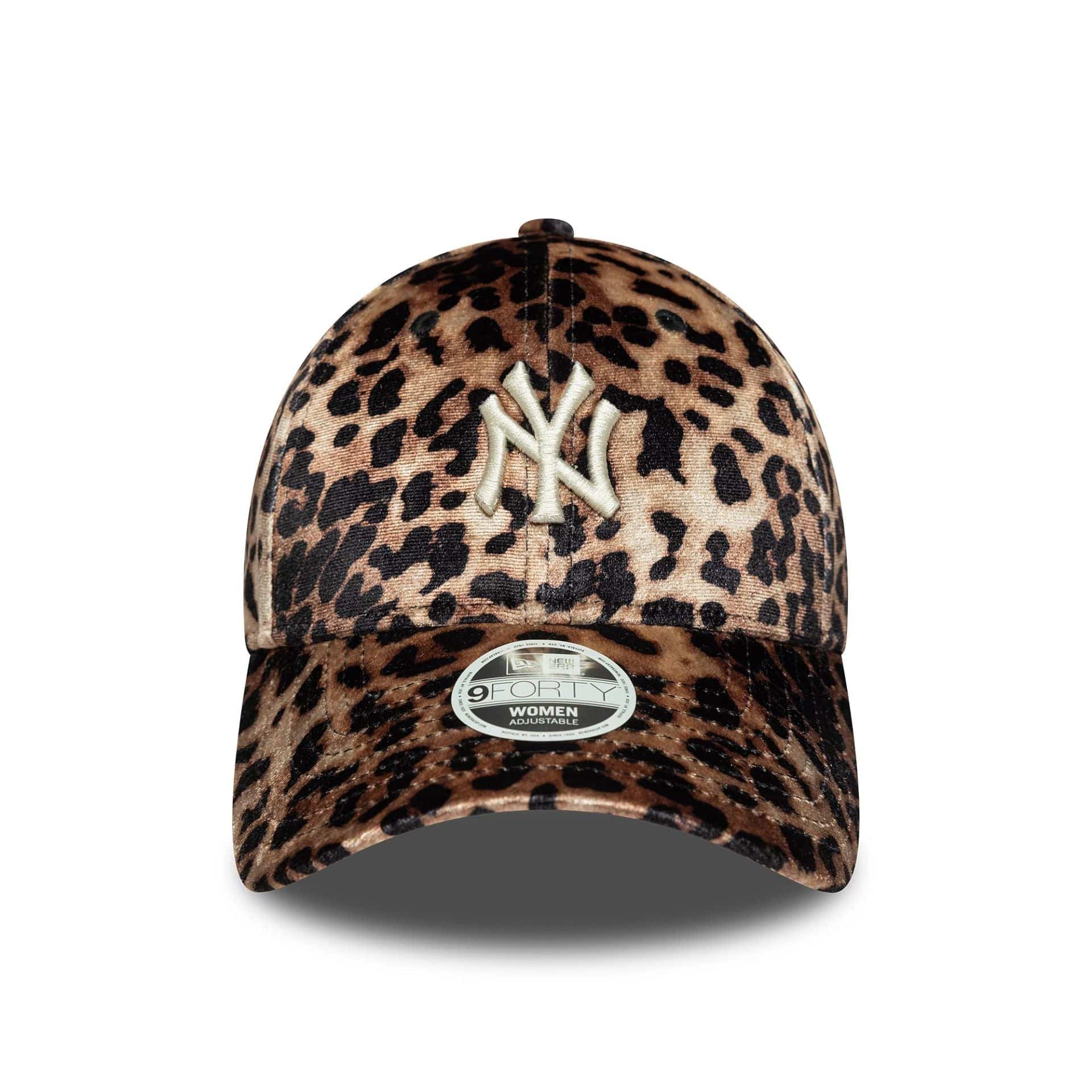 New Era naisten lippis FEMALE LEO VELOUR 9FORTY® NEW YORK YANKE, ruskea kuosillinen