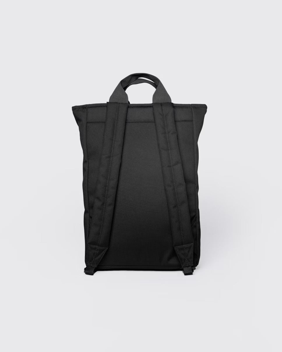 Sandqvist reppu, GROUND 2-WAY BAG Musta