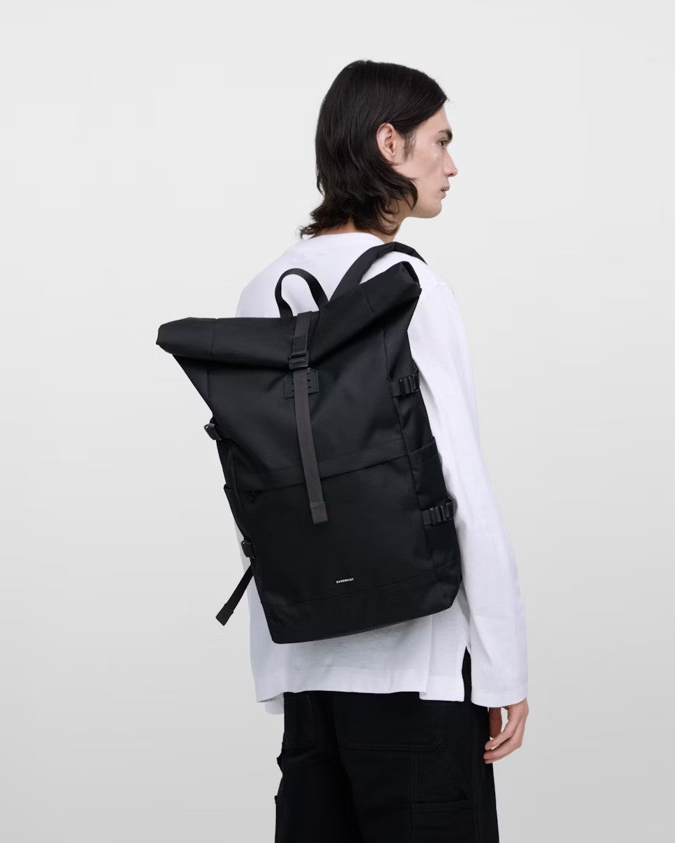 Sandqvist reppu, ICON ROLLTOP BACKPACK L Musta