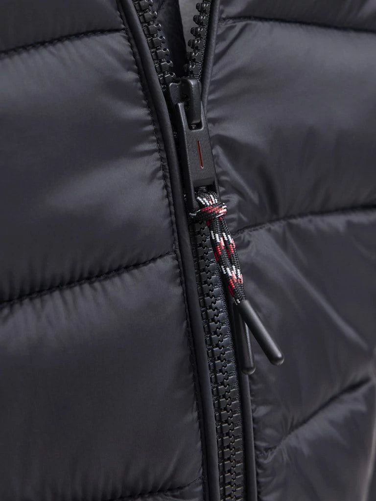 JJEBRADLEY LIGHT PUFFER HOOD NOOS Black