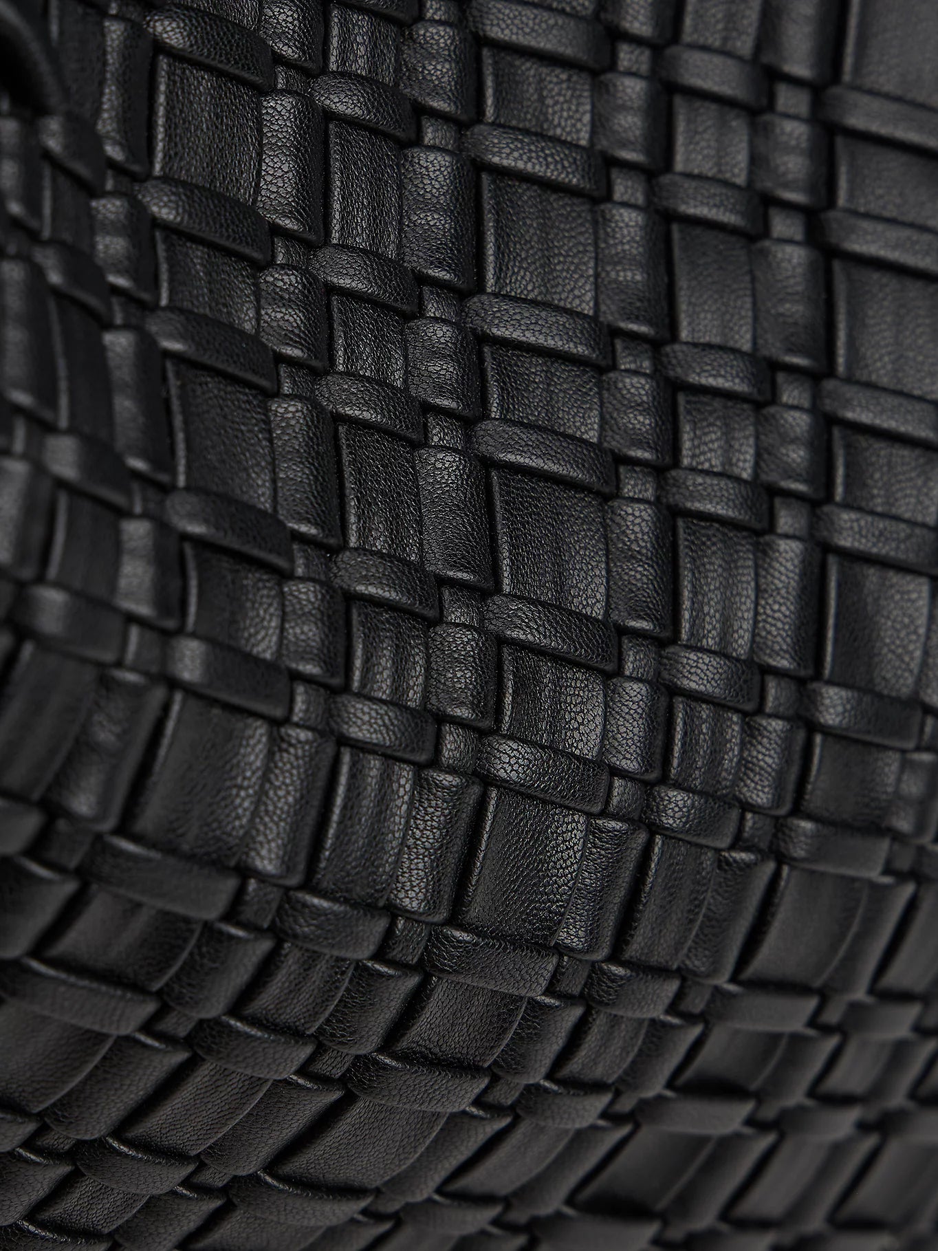 Tommy Hilfiger naisten laukku TH BRAIDED MAXI HOBO, musta