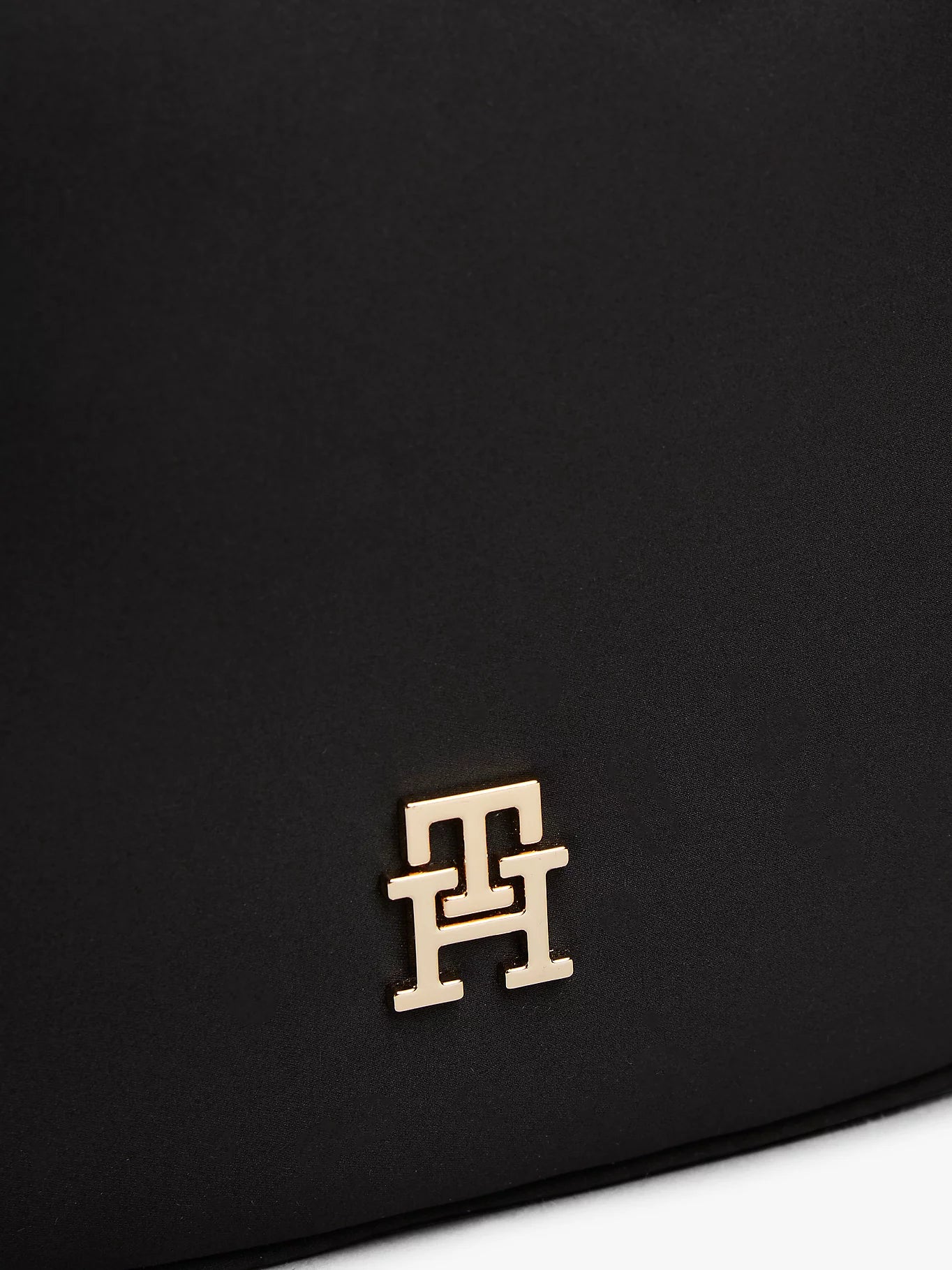 Tommy Hilfiger naisten laukku TH BRIGHT BRACELET HOBO SATIN, musta