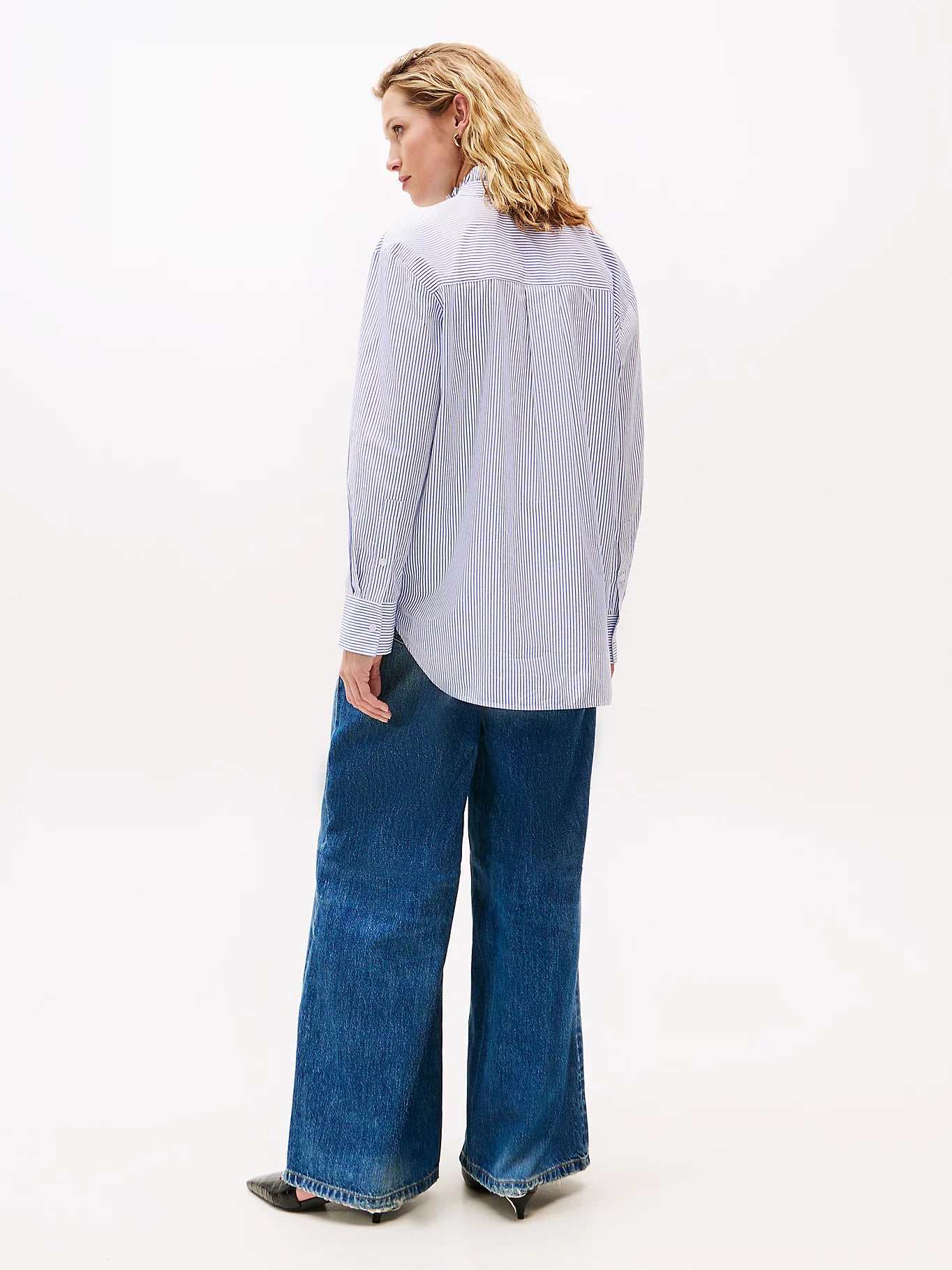 POPLIN RUFFLE SHIRT VAALEANSININEN