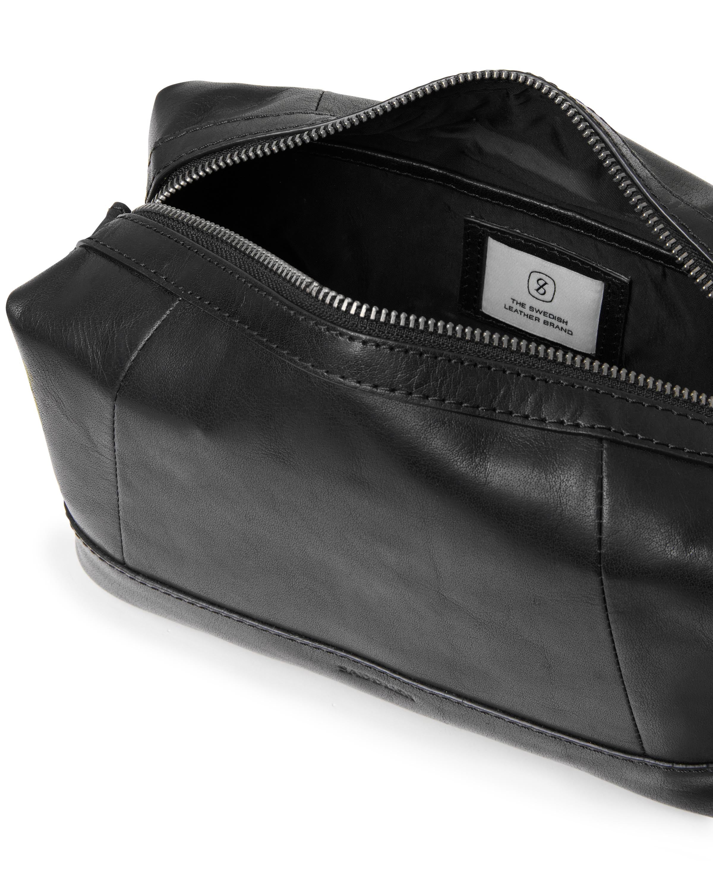 Saddler toilettilaukku Cay Toiletry Bag, MUSTA