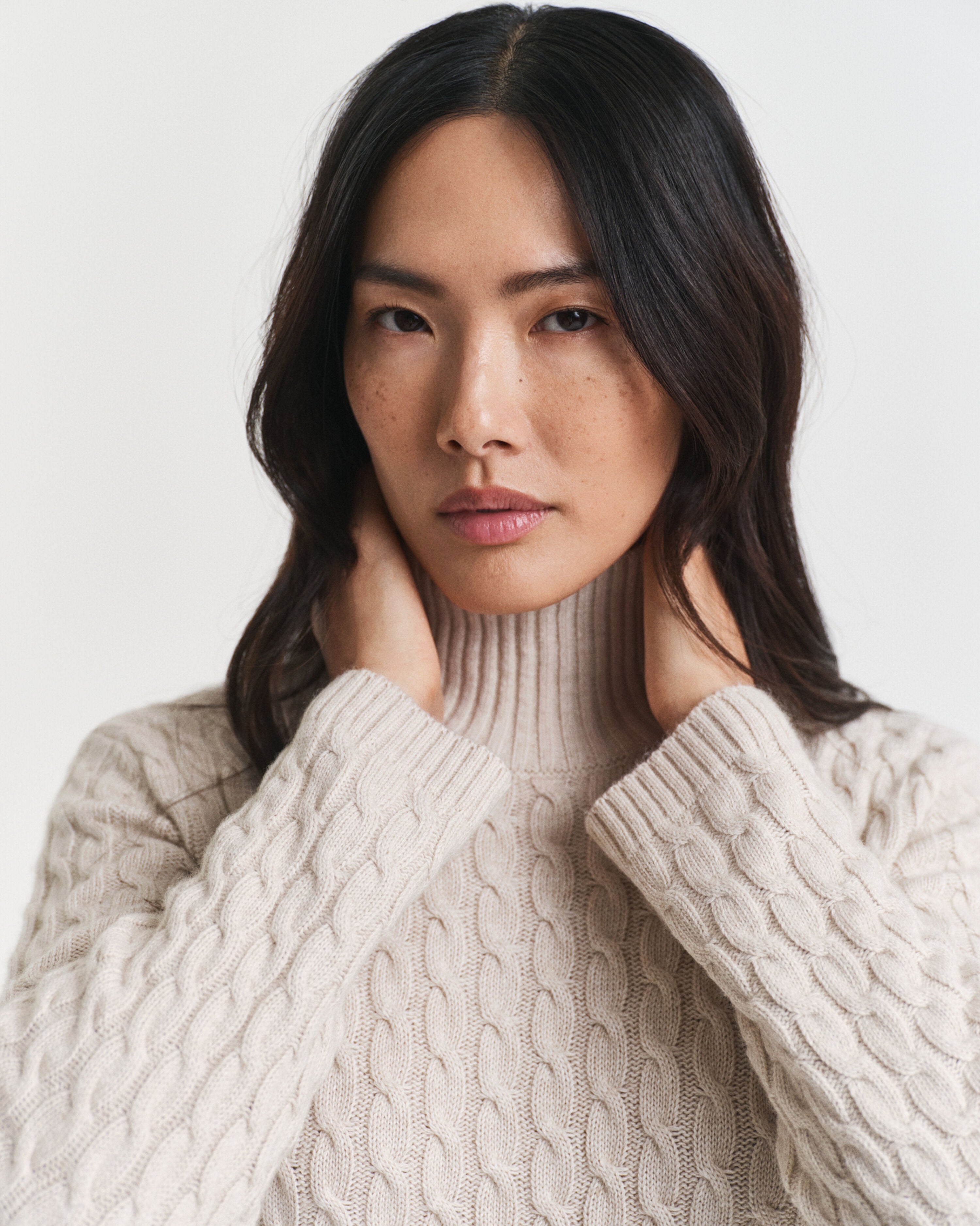 Gant naisten neulemekko CABLE KNIT DRESS, kitti