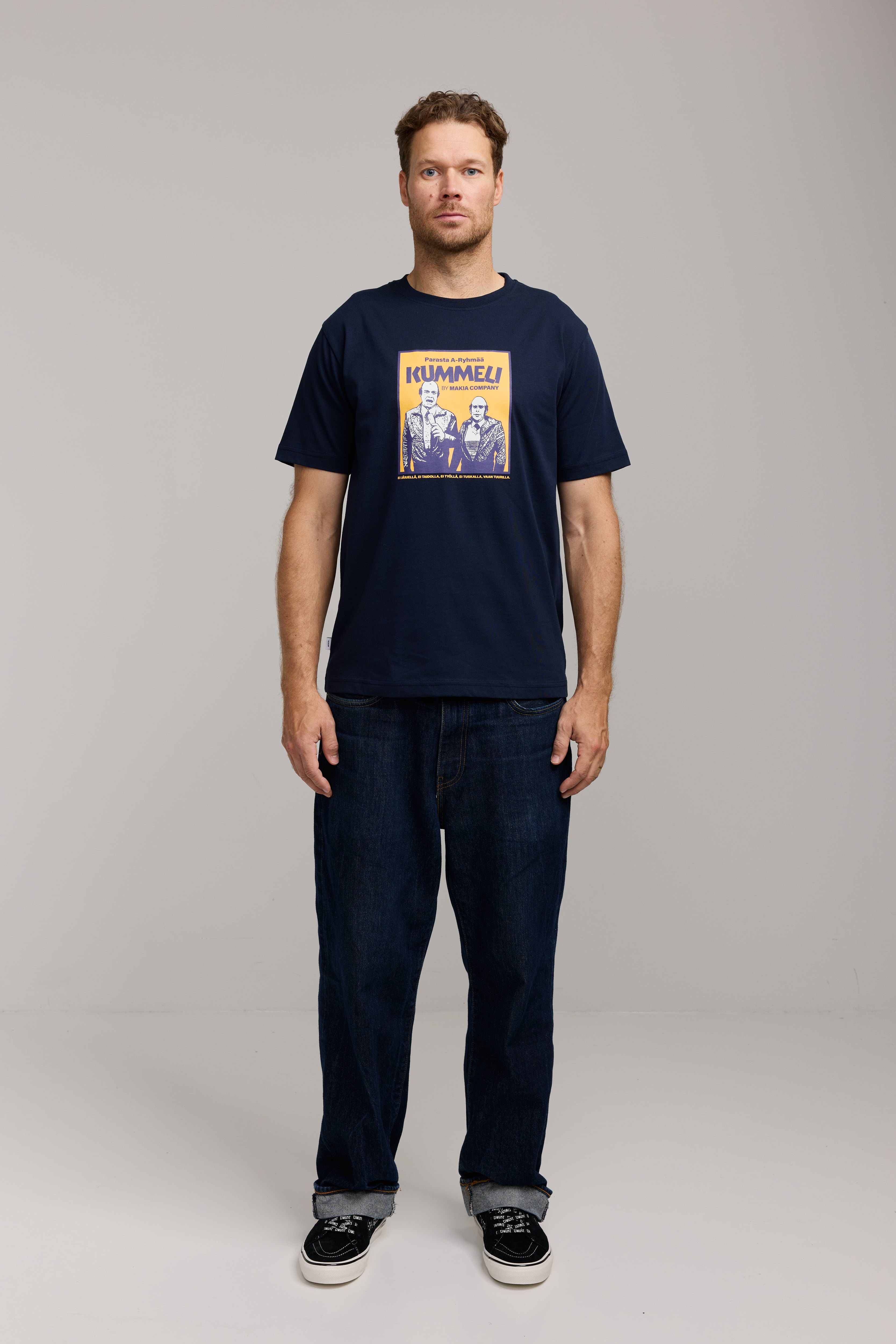 Makia Kummeli A-Ryhmä T-shirt, tummansininen