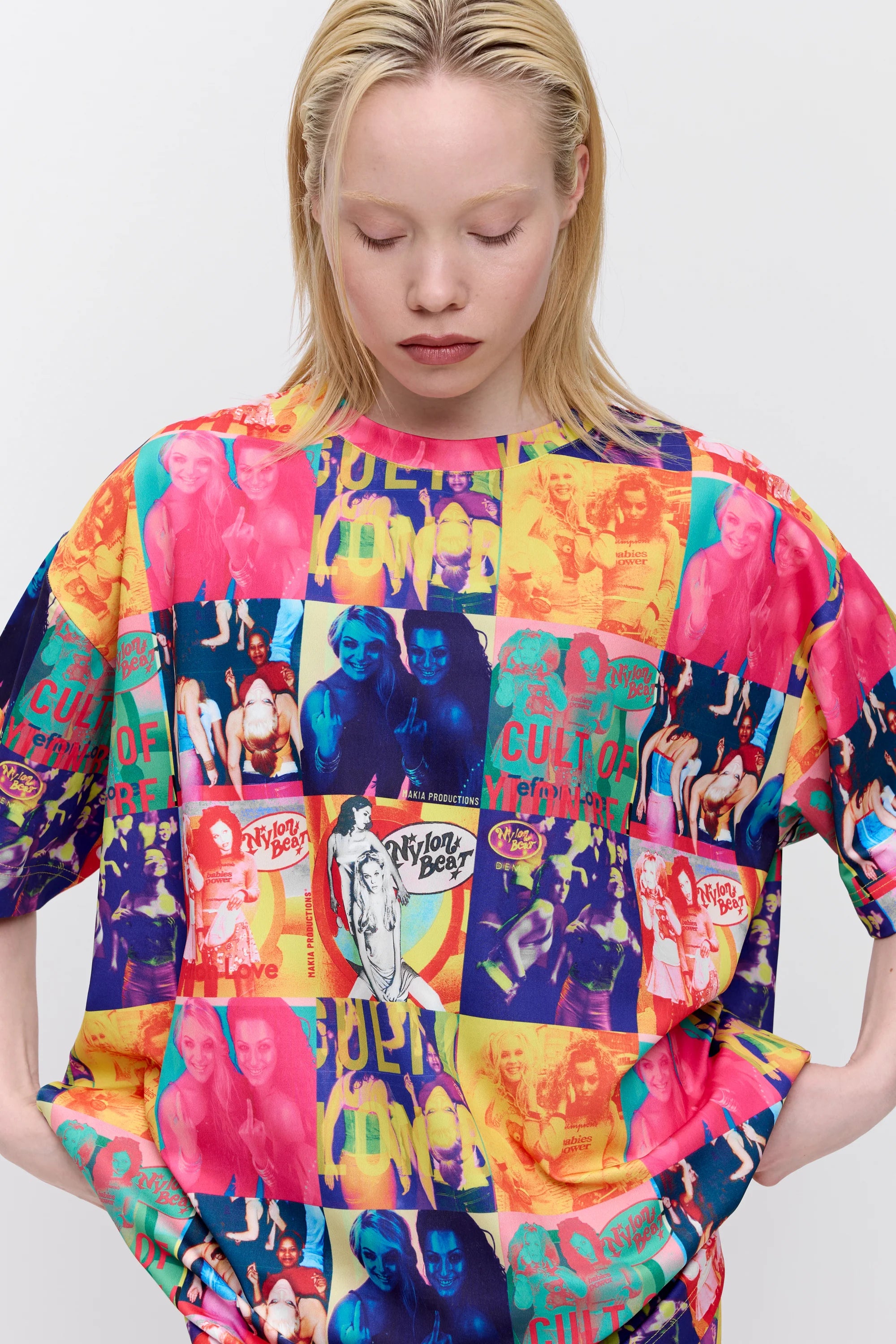Makia x Nylon Beat t-paita Nylon Oversize T-shirt, monivärinen kuosi